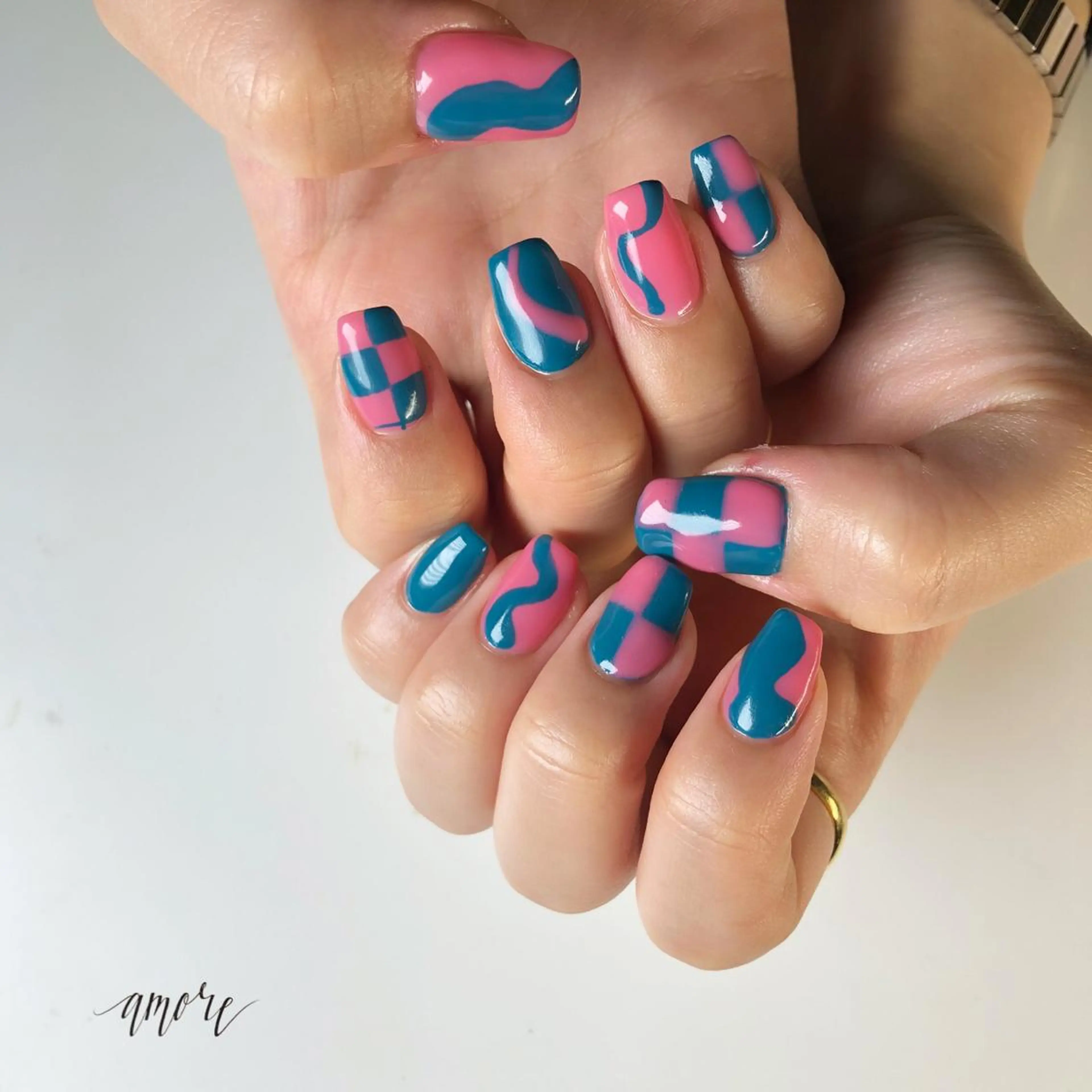 ネイル ジェルネイル 氷ネイル・うるうるネイル マグネットネイル ミラーネイル ニュアンスネイル You kyehwaのネイルデザイン