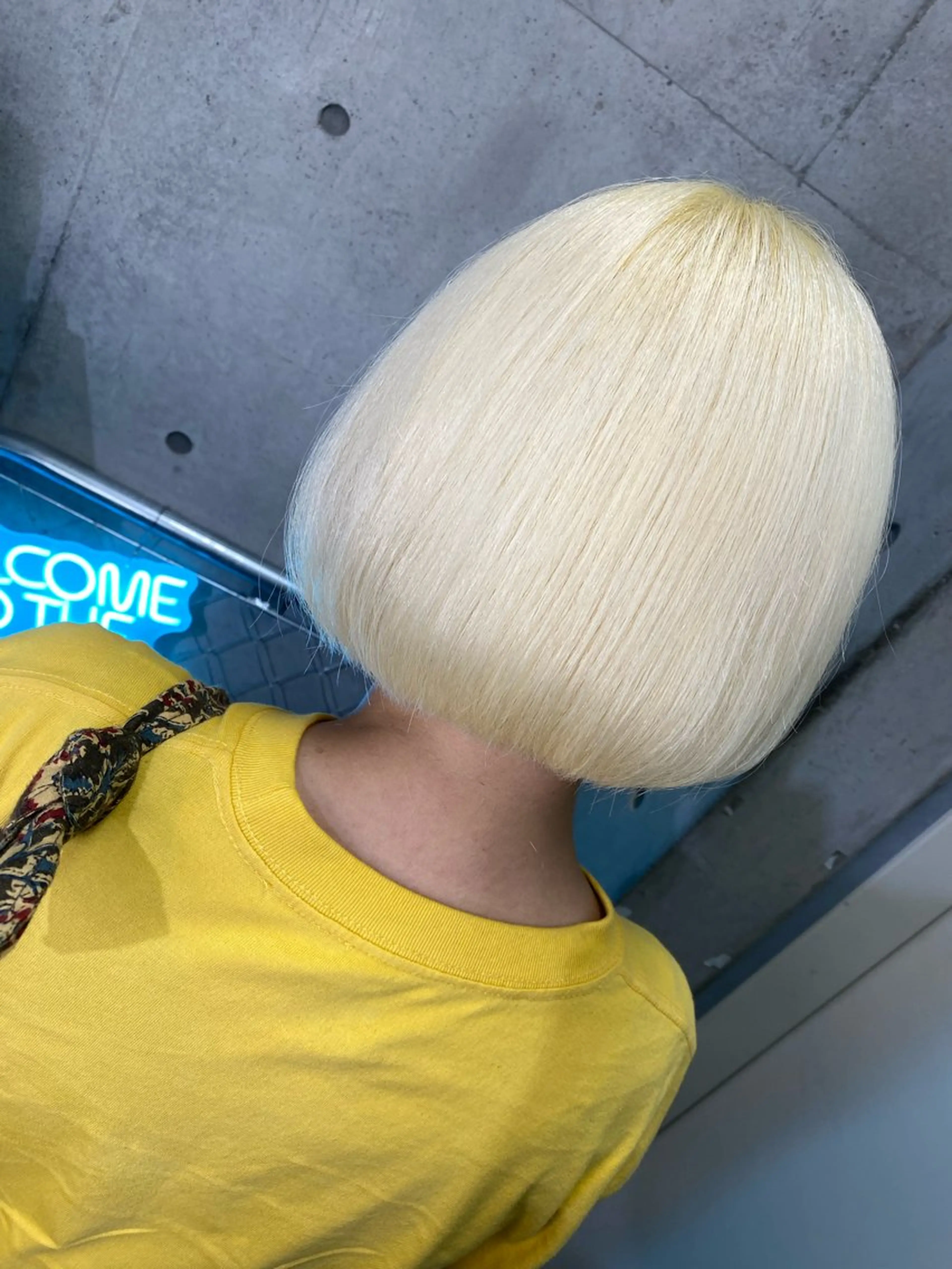 ショート カラー 抜きっぱなしブロンド ブロンド ホワイトブロンド 國分 伸也のヘアスタイル