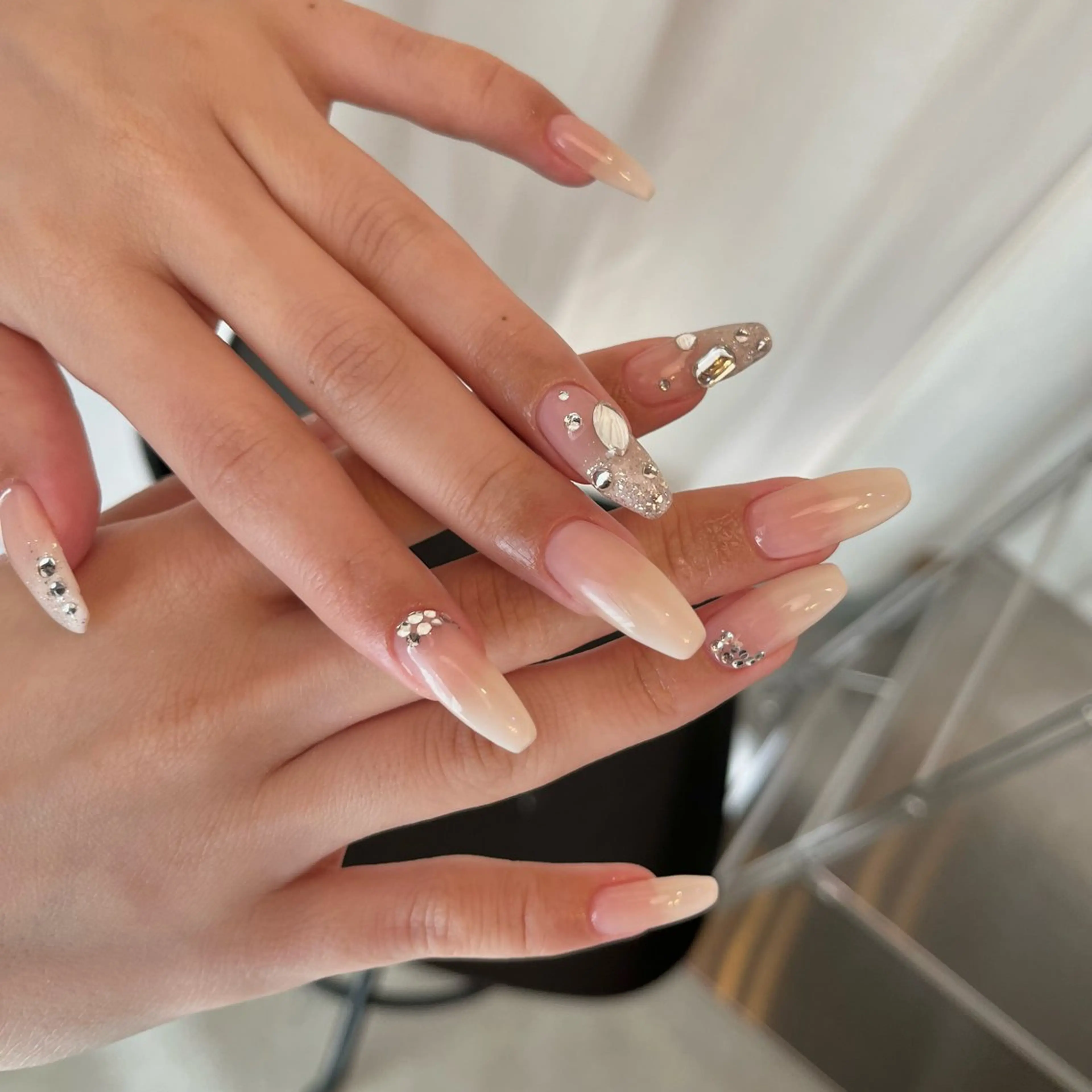 ネイル ハンドネイル aiu  ｱｲﾕｰ ちひろのネイルデザイン