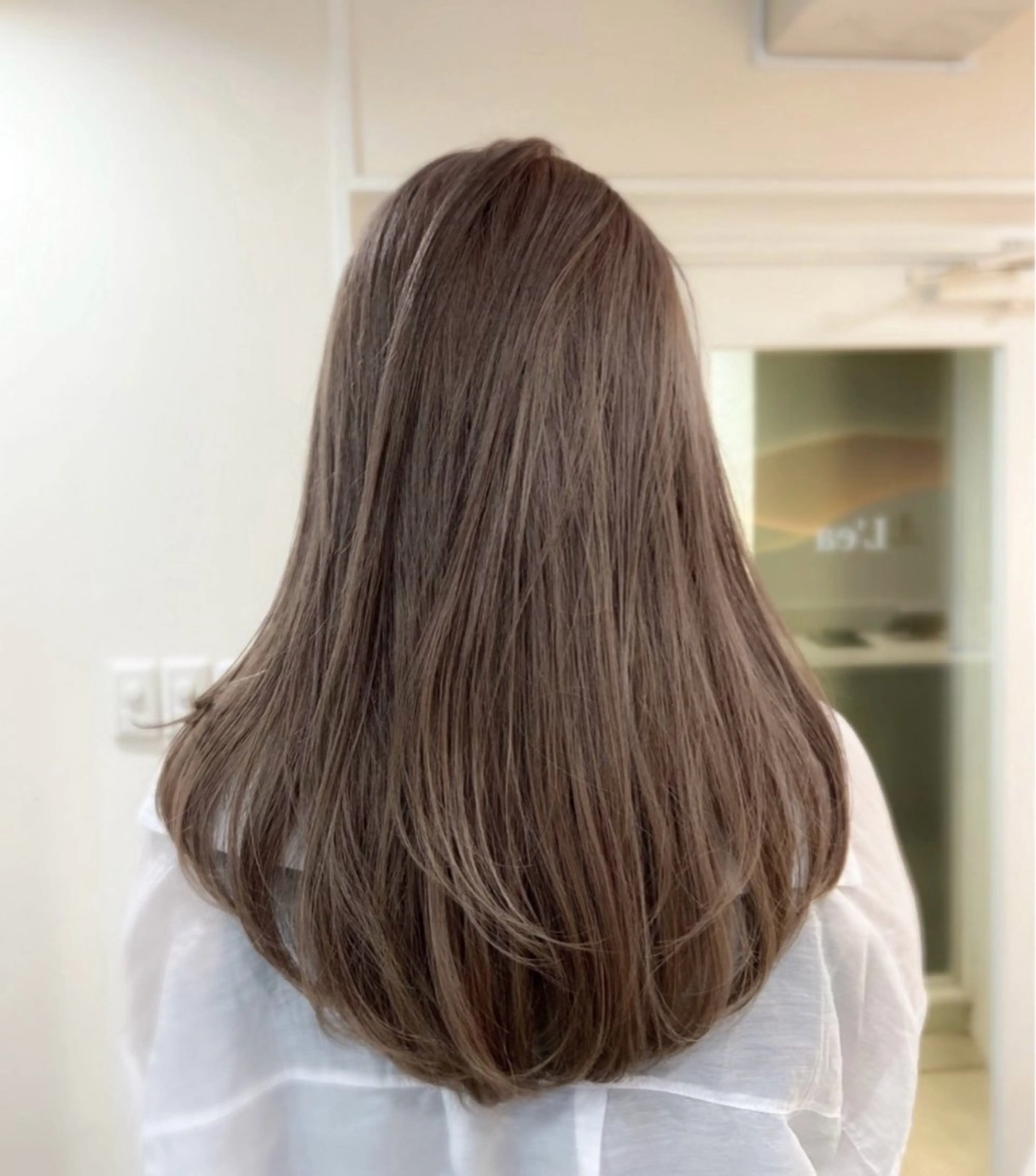 セミロング ヘアカラー shien🌹 艶髪／縮毛矯正🌹のヘアスタイル