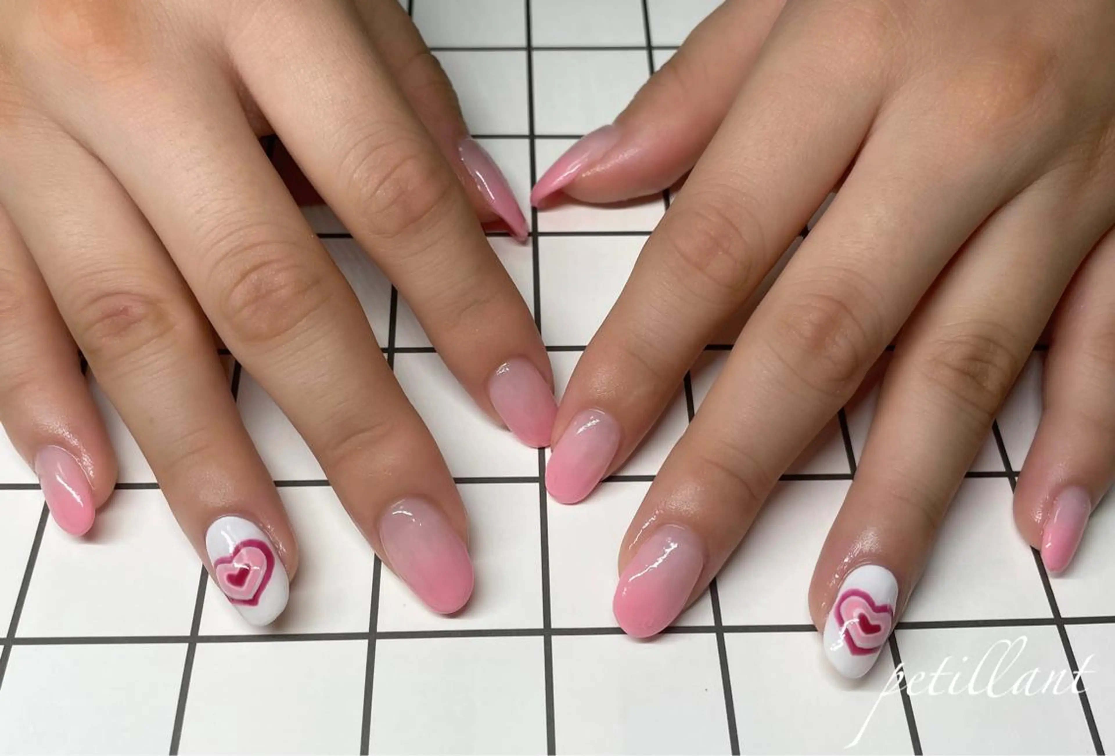 ネイル アートネイル ハート nail salon petillantのネイルデザイン