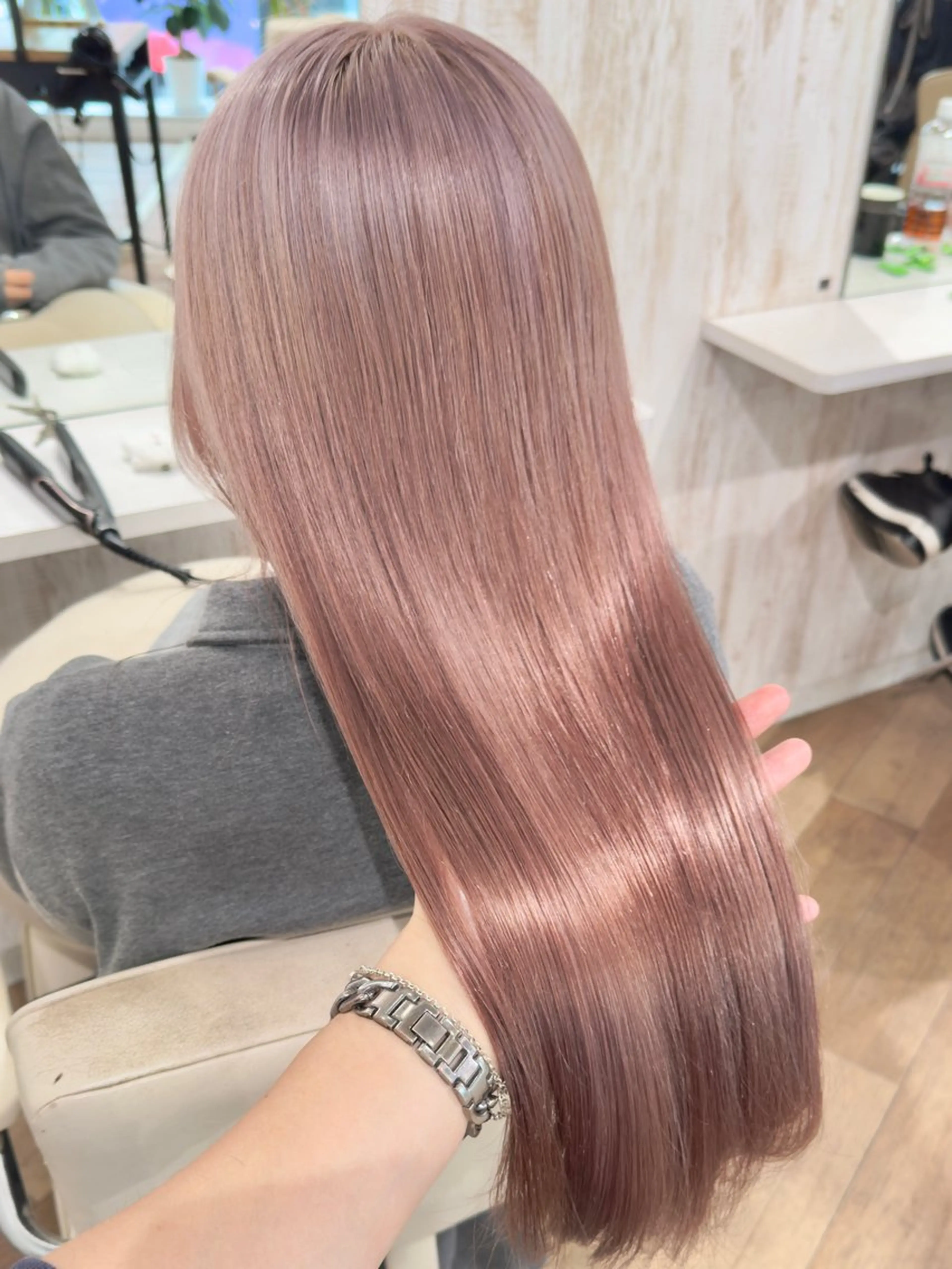 セミロング カラー 立川/レイヤー/ 複雑履歴/ 西川翔真のヘアスタイル