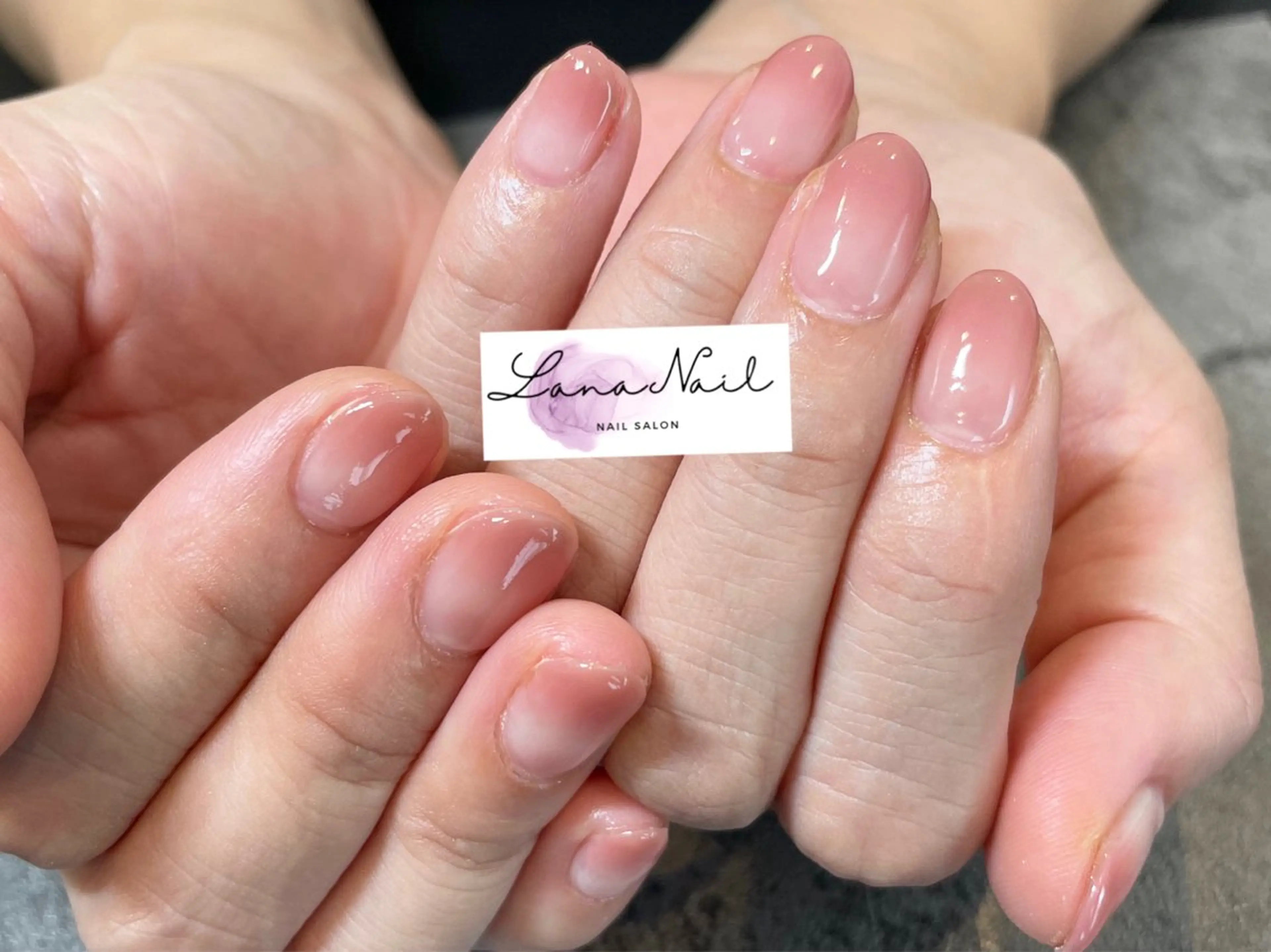 【HAND】カラーグラデーションの写真