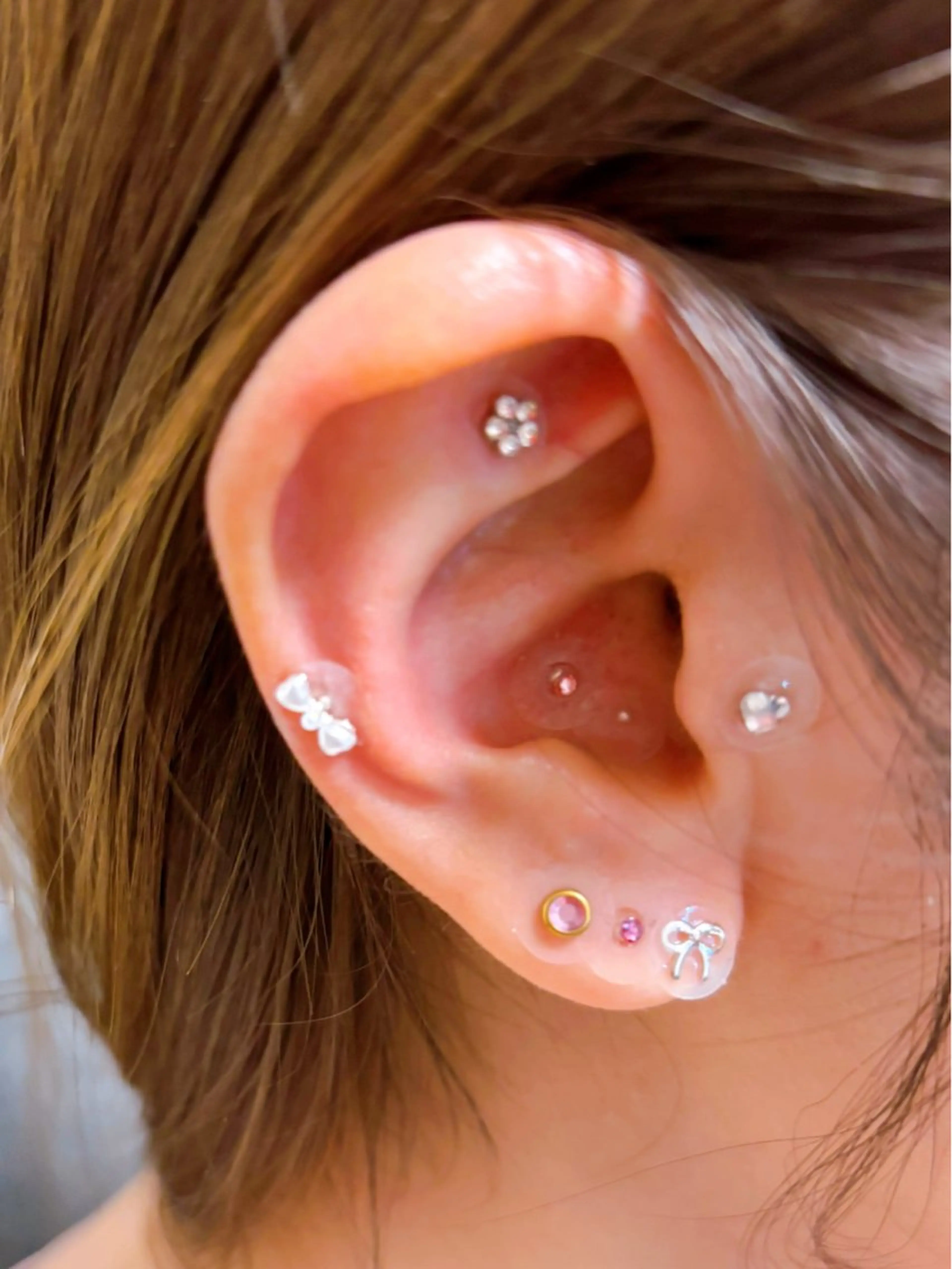 耳つぼジュエリー💎16粒までつけ放題/の写真