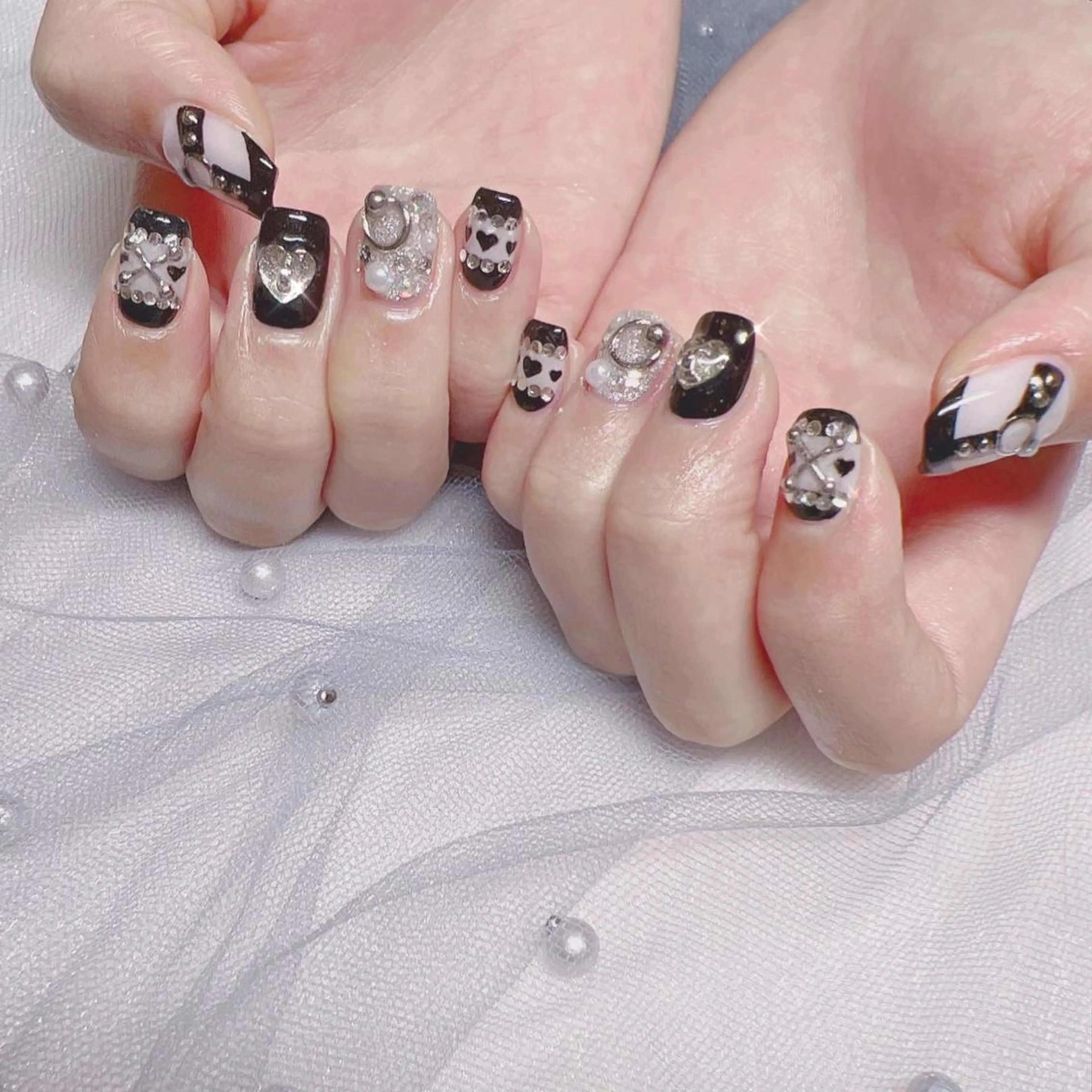 ネイル オーロラネイル フットネイル フレンチネイル ジェルネイル 韓国ネイル ハンドネイル ハンドケア 【ENサロン】 Rei🎀Nailのネイルデザイン