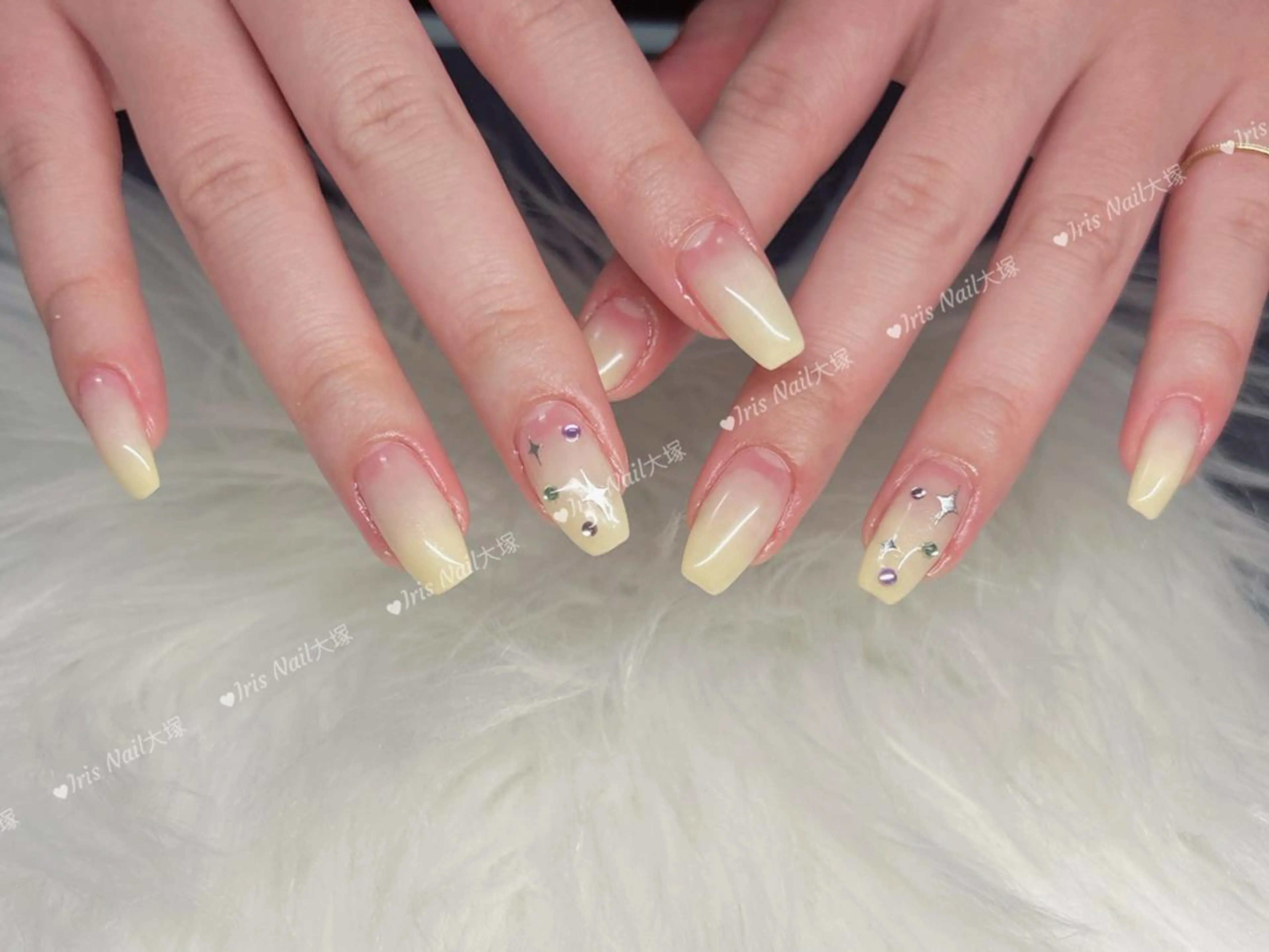 ネイル グラデーション ハンドネイル 💕藤江 月🌸🍒のネイルデザイン