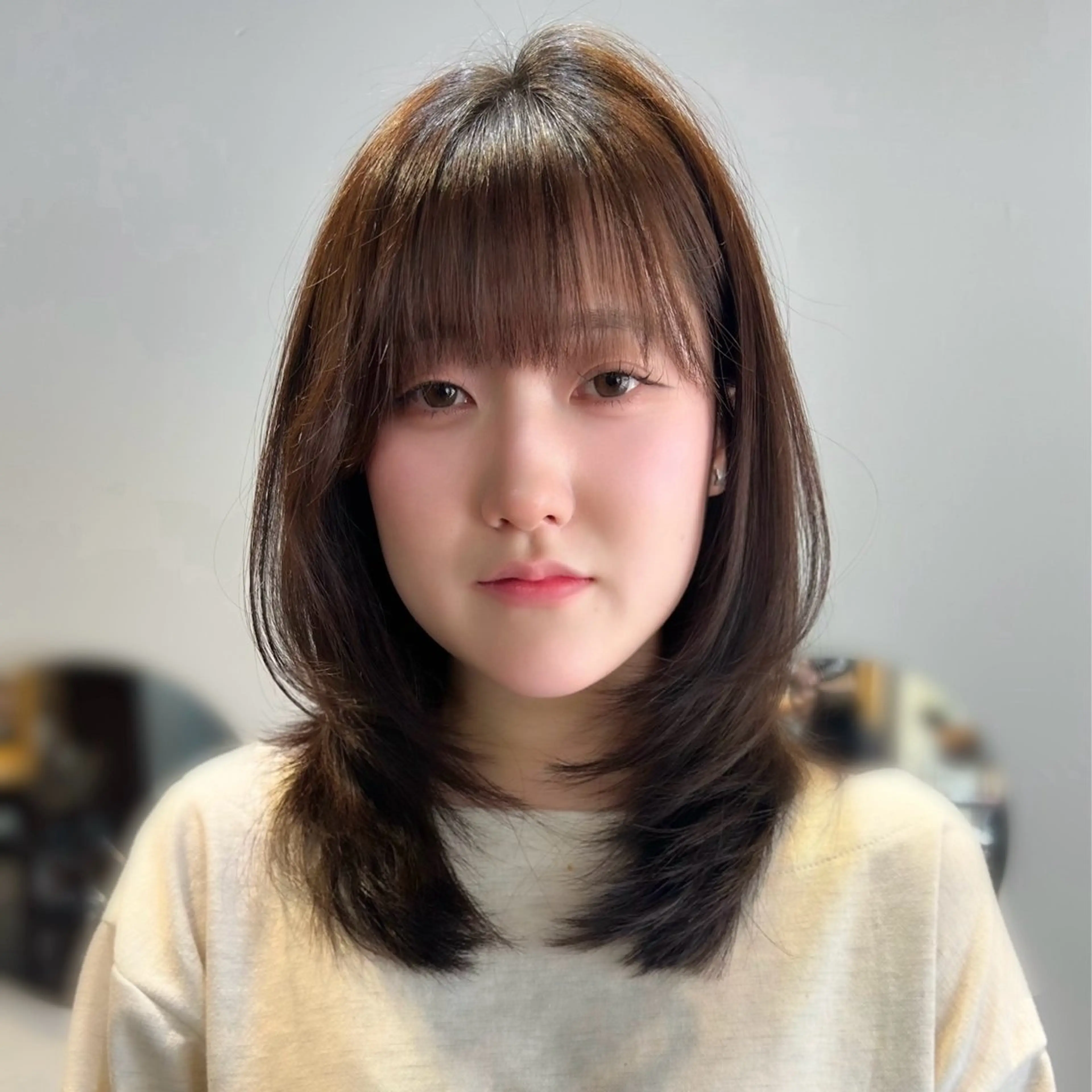 ミディアム カラー ヘアアレンジ カット ヘアカラー トリートメント レイヤーカット×髪質 改善🇰🇷シオリのヘアスタイル