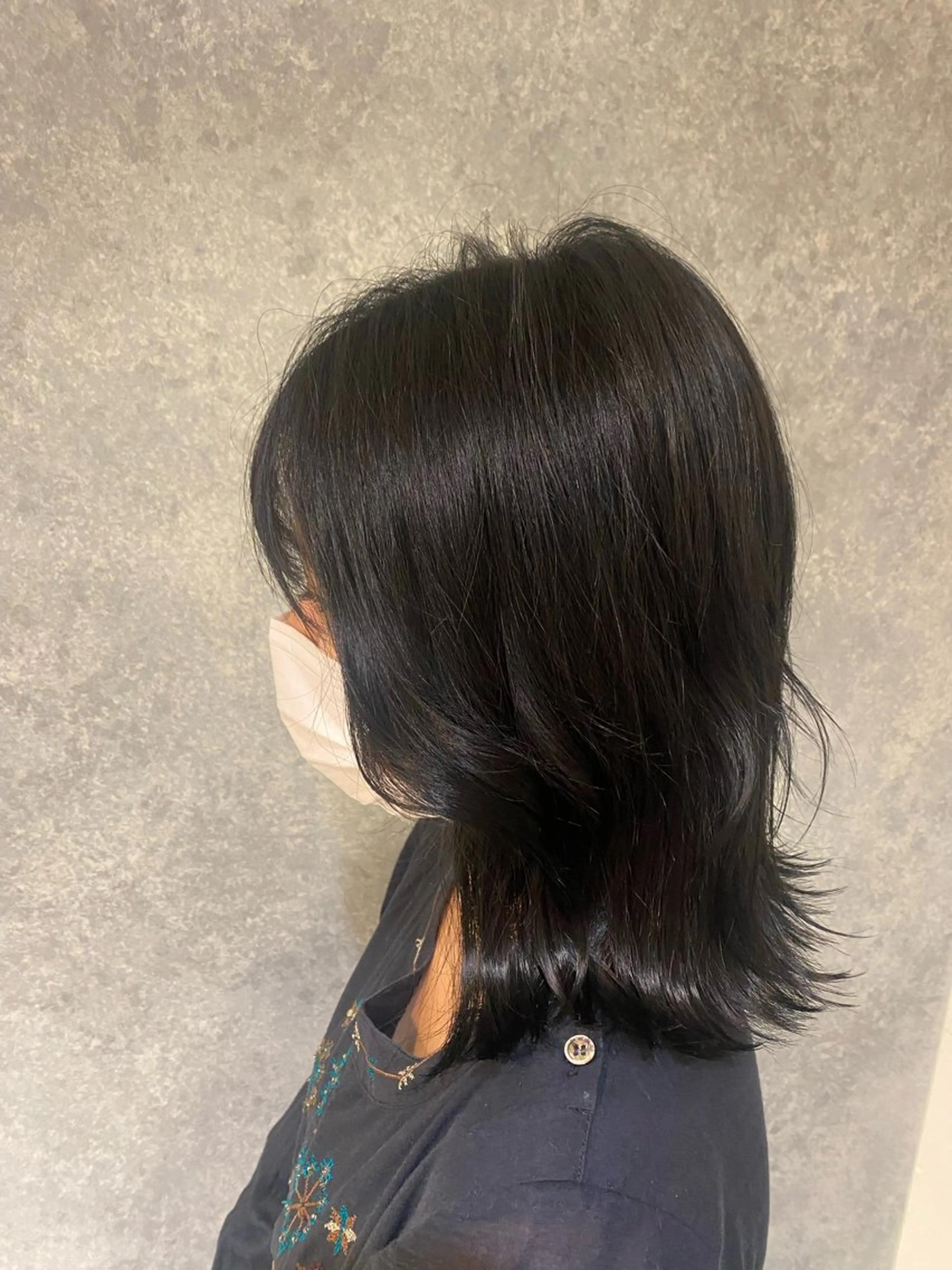 カラー 黒髪 ヘアカラー AiRU hair RIRIKOのヘアスタイル