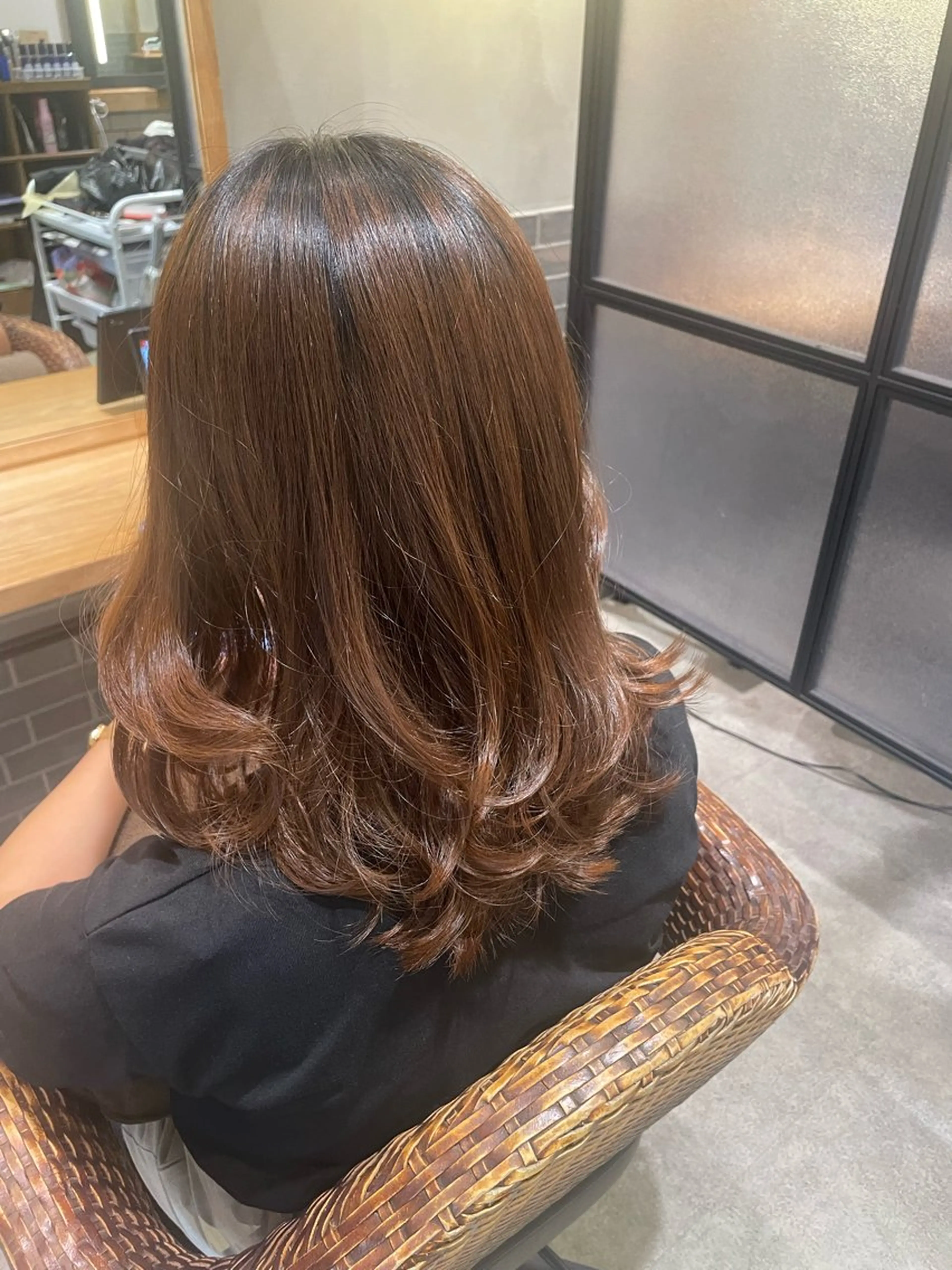 セミロング ヘアアレンジ 暖色カラー🤎Red Neo　meiのヘアスタイル