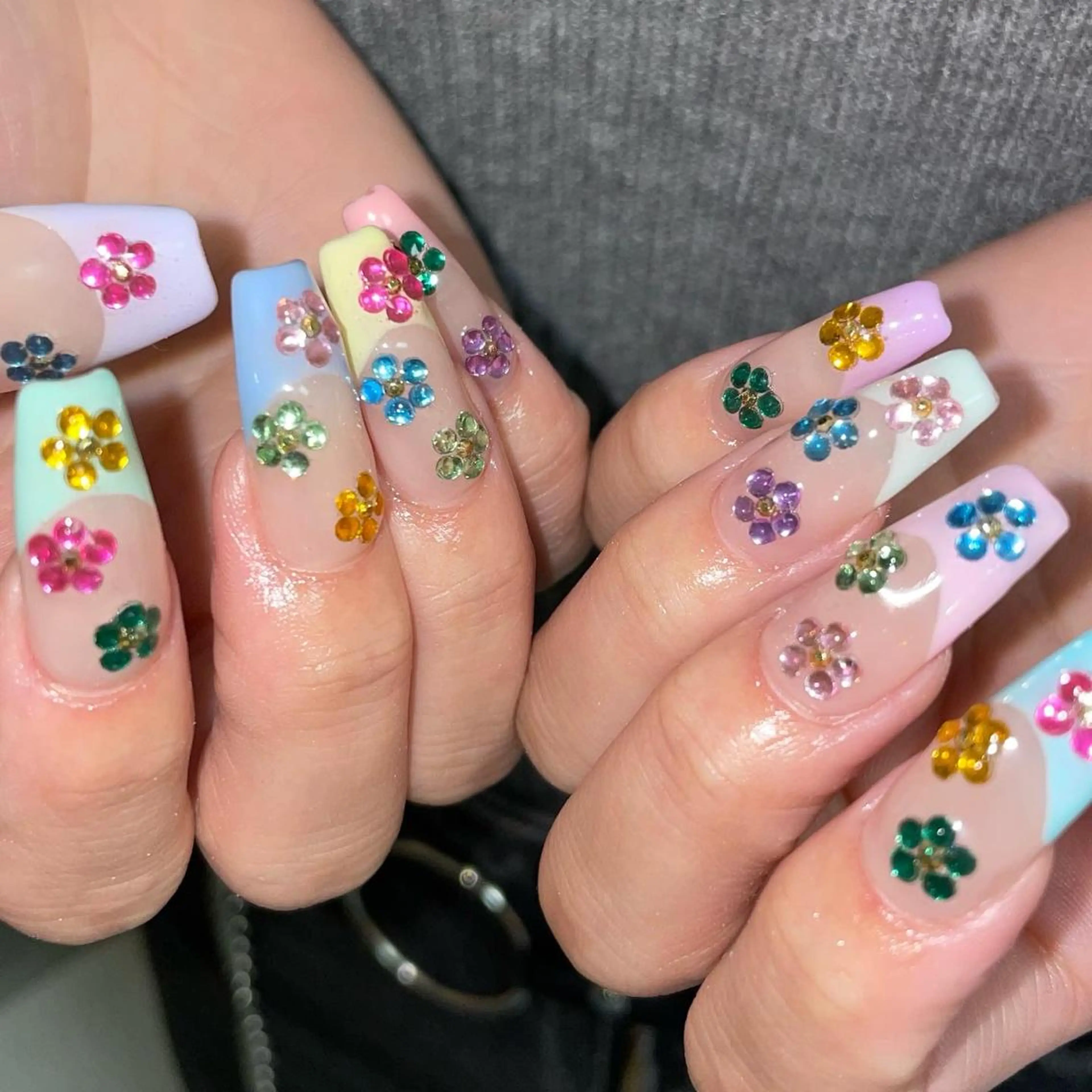 ネイル フレンチネイル スカルプネイル 春ネイル ハンドネイル ハンドケア MIDORI 個性派/海外ネイルのネイルデザイン