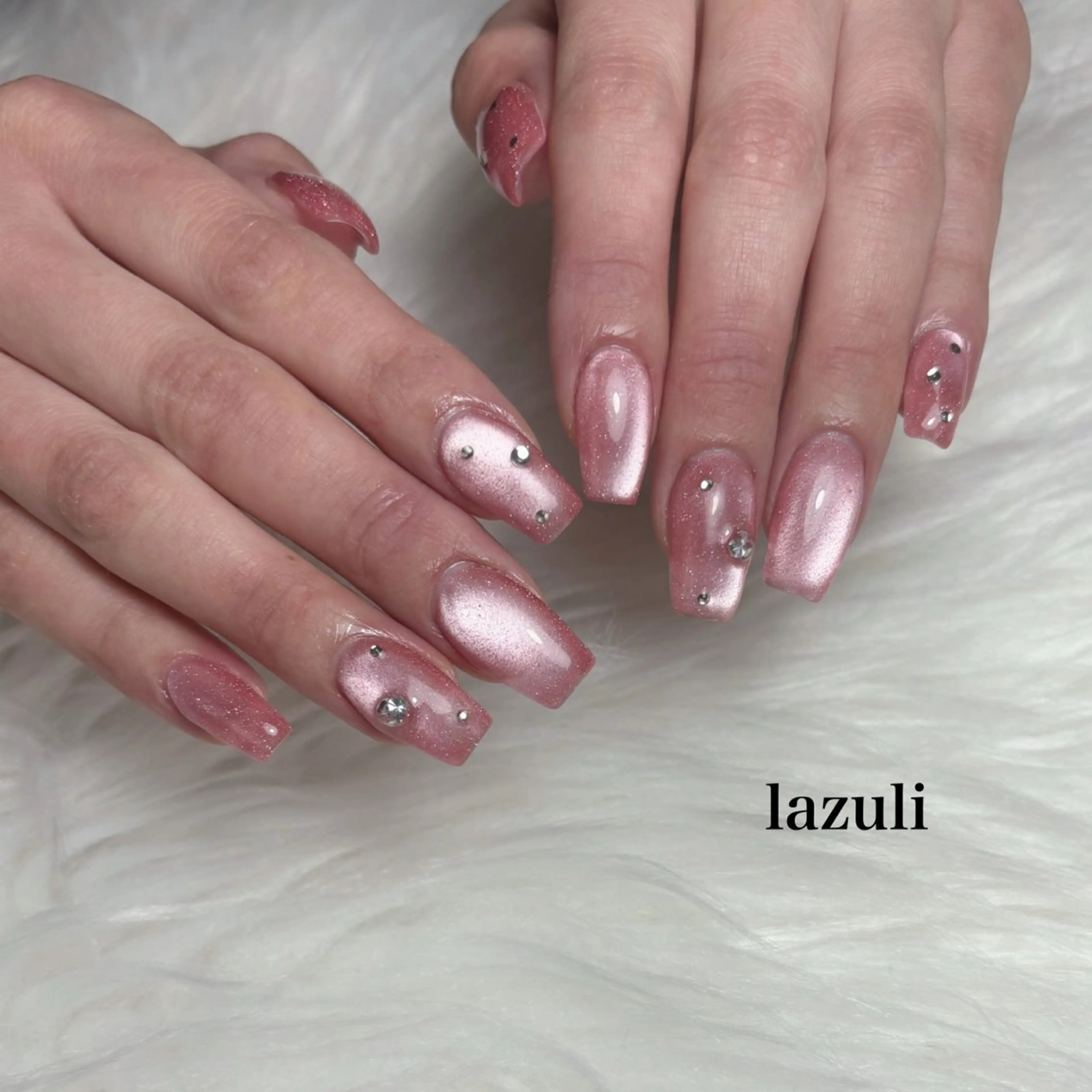 セミロング ハンドネイル Lazuli 💎のネイルデザイン