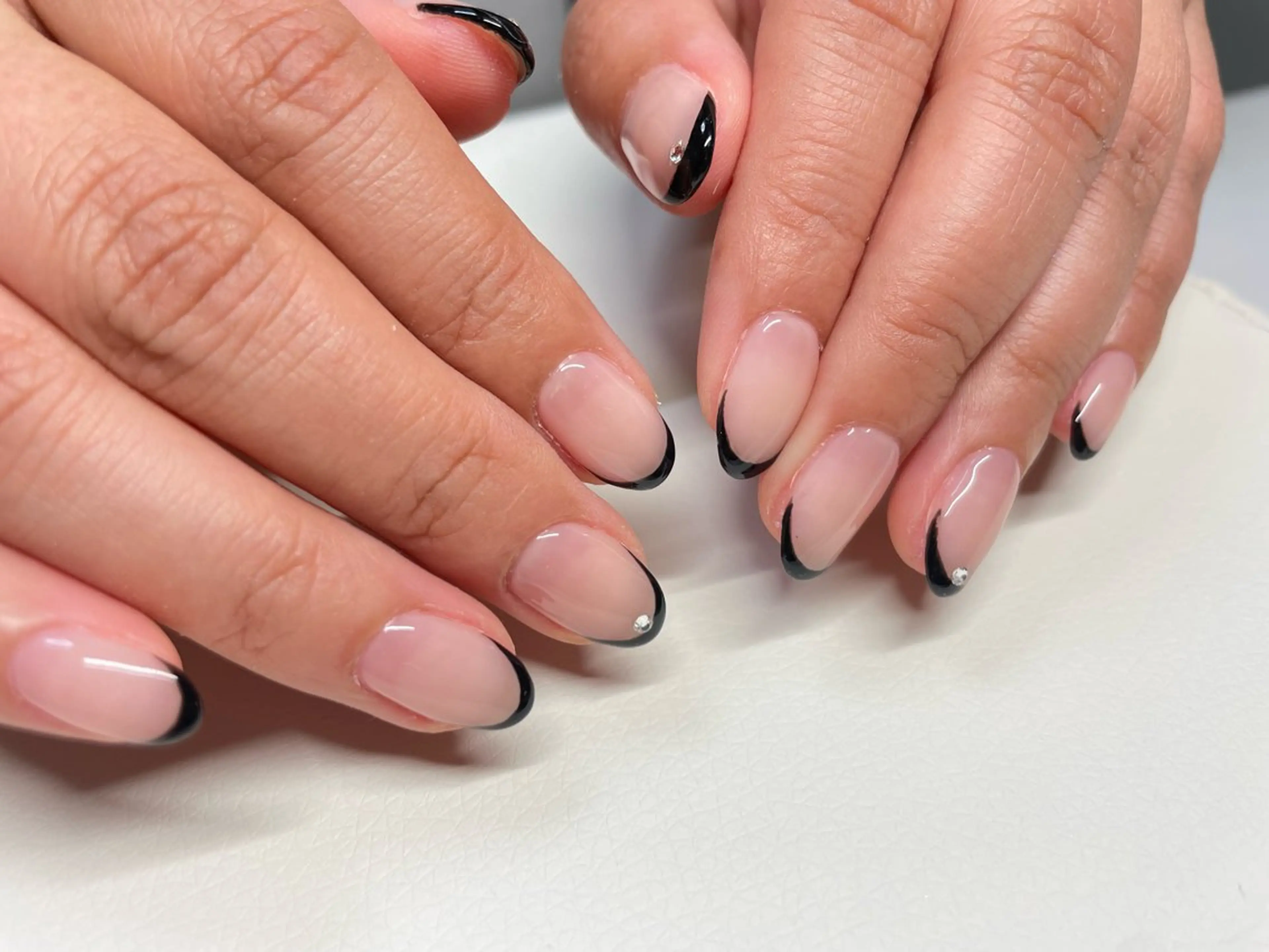 ネイル フレンチネイル Nail salon Three R所属・ネイルサロン Three   R.のエステ・リラクイメージ