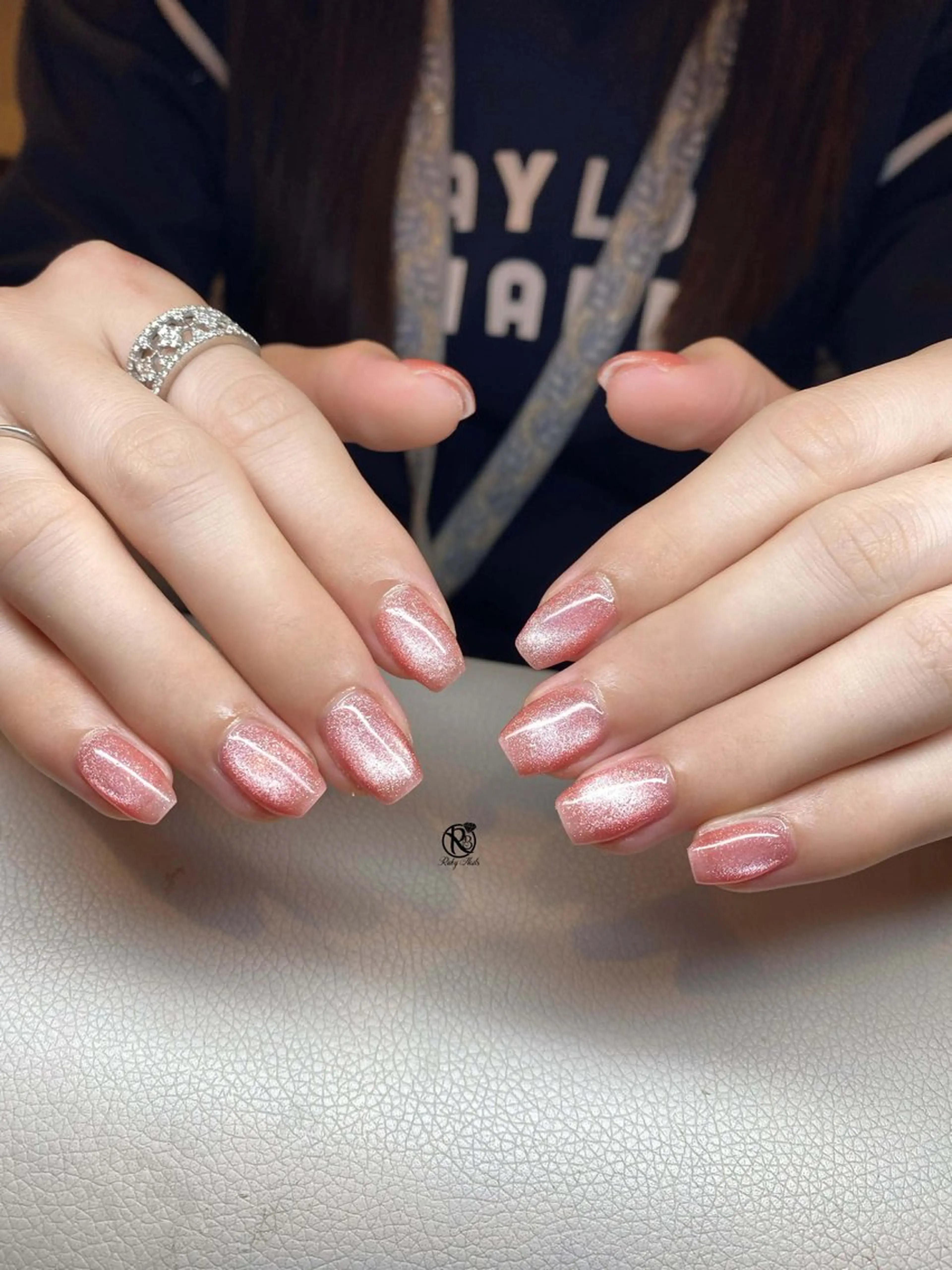 ネイル ボルドー ブラウン チークネイル ドット フットネイル ハンドネイル RUBY Nail Salon[霞ヶ関店]所属・Ruby Nail 霞ヶ関店のネイルデザイン