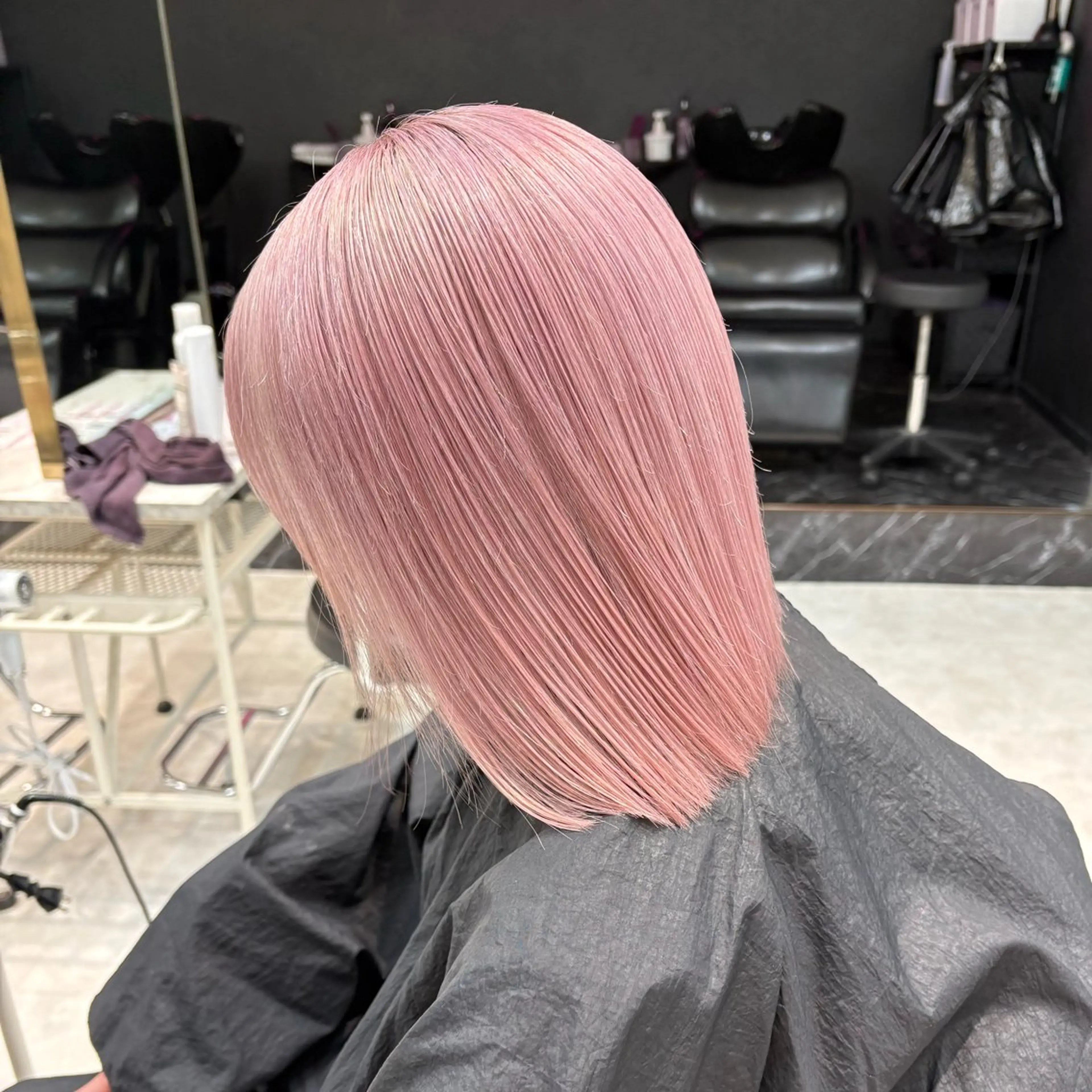 セミロング カラー ブロンド ピンクカラー ヘアカラー トリートメント ヘアセット 色落ち綺麗🩰ハイ トーン🎀RINKAのヘアスタイル