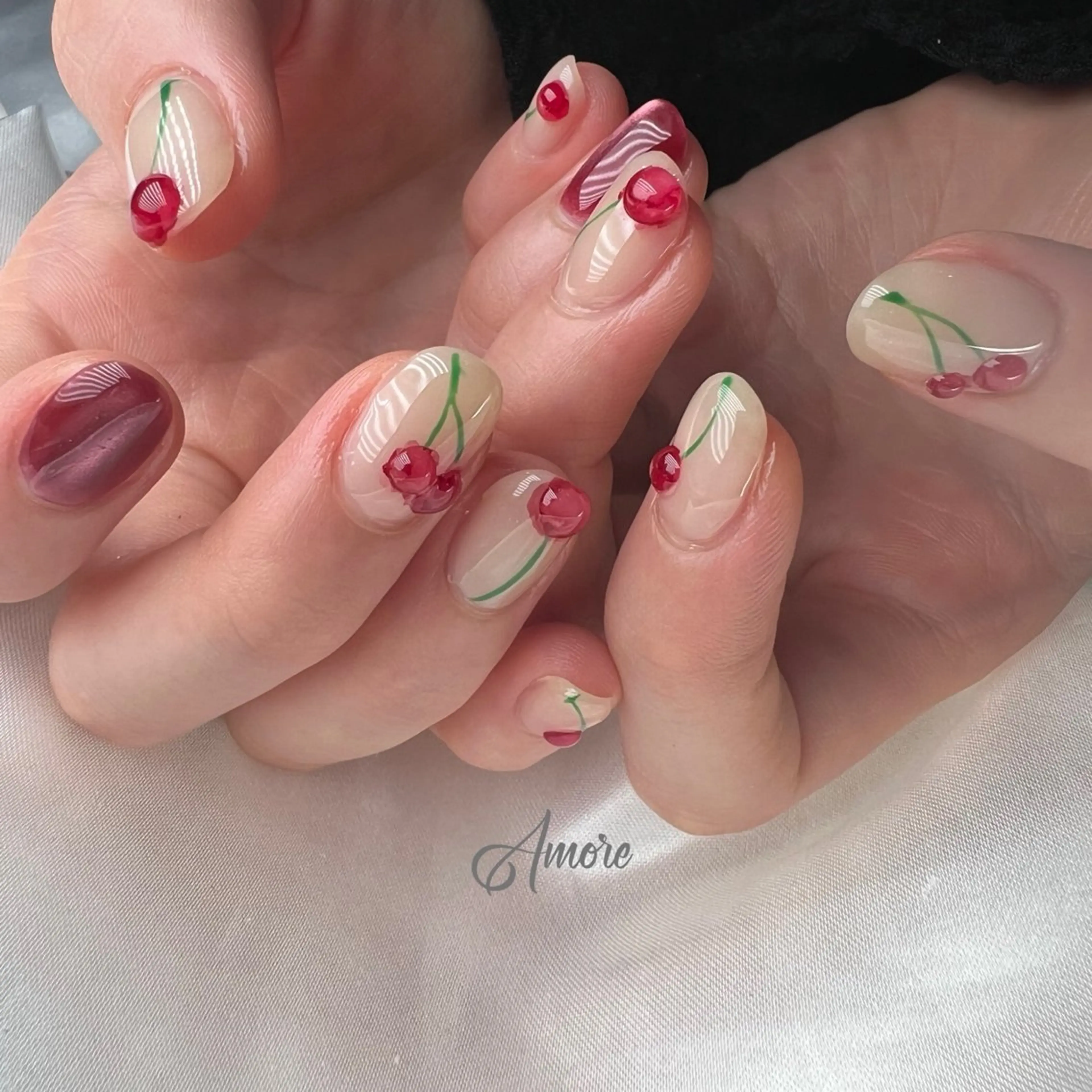 ネイル ジェルネイル キラキラネイル 韓国ネイル マグネットネイル パラジェル You kyehwaのネイルデザイン