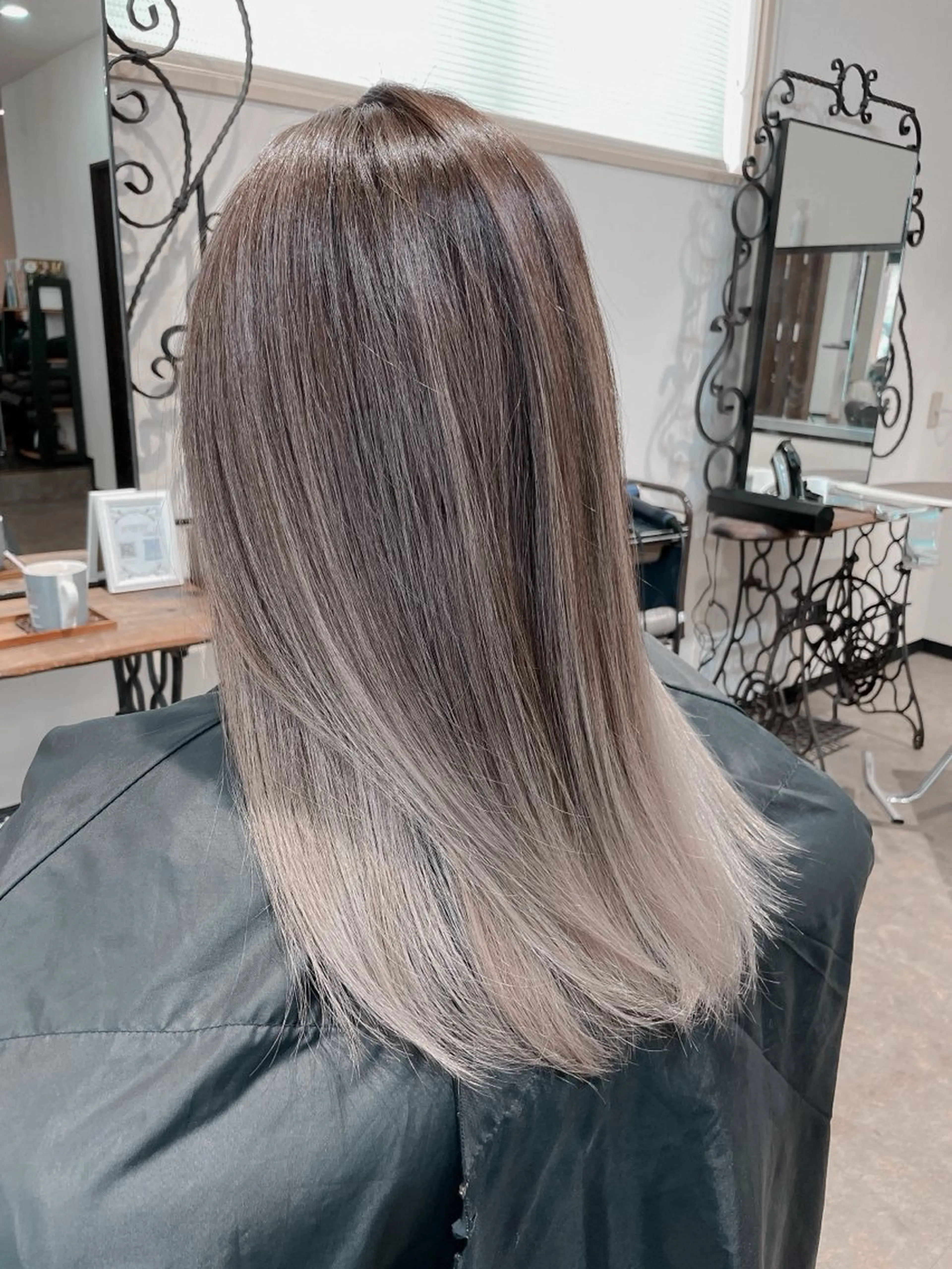 セミロング ヘアカラー 下林 雅明のヘアスタイル