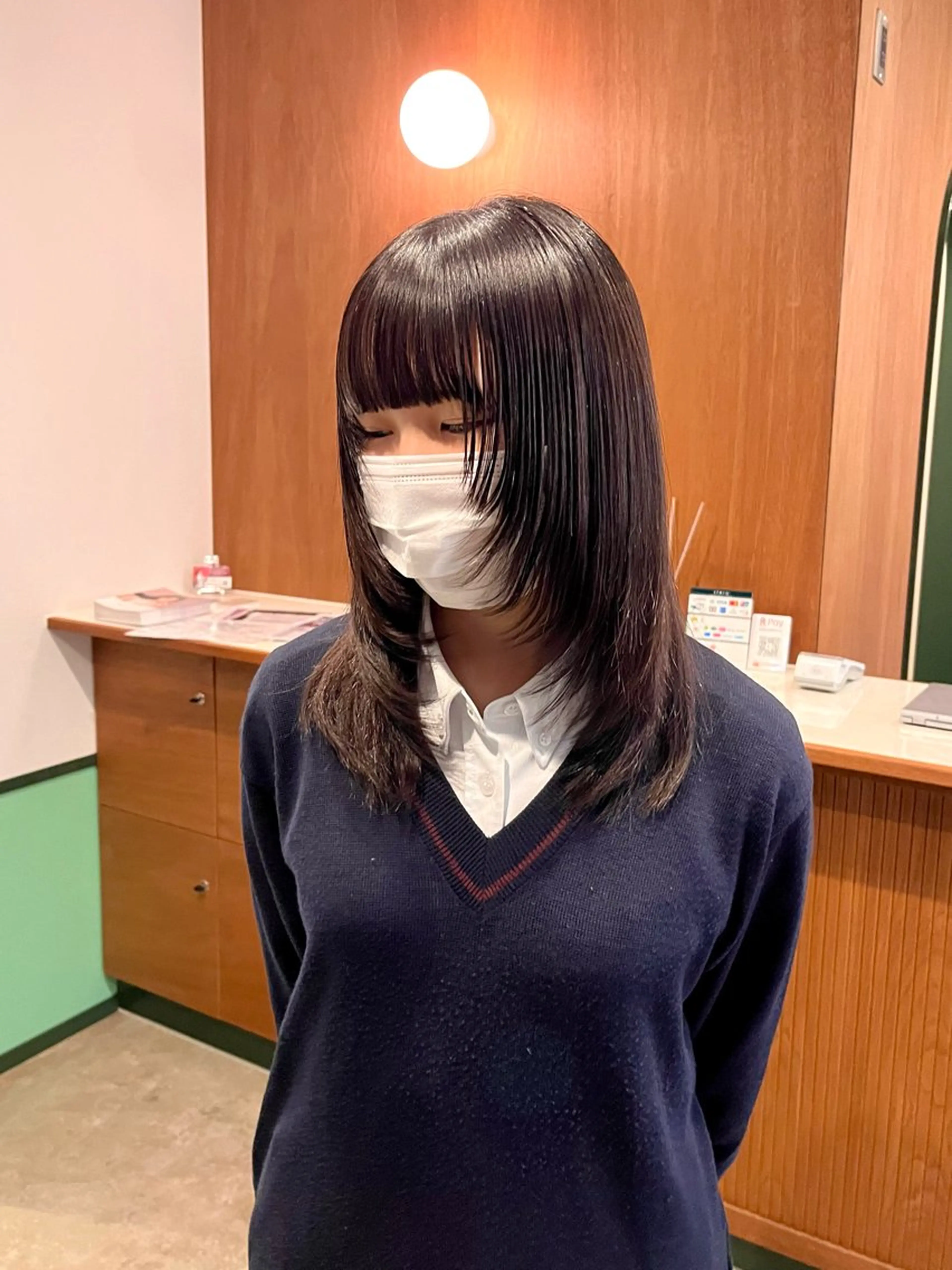 セミロング レイヤーカット カット ヘアカラー LOBBY HIMERIのヘアスタイル