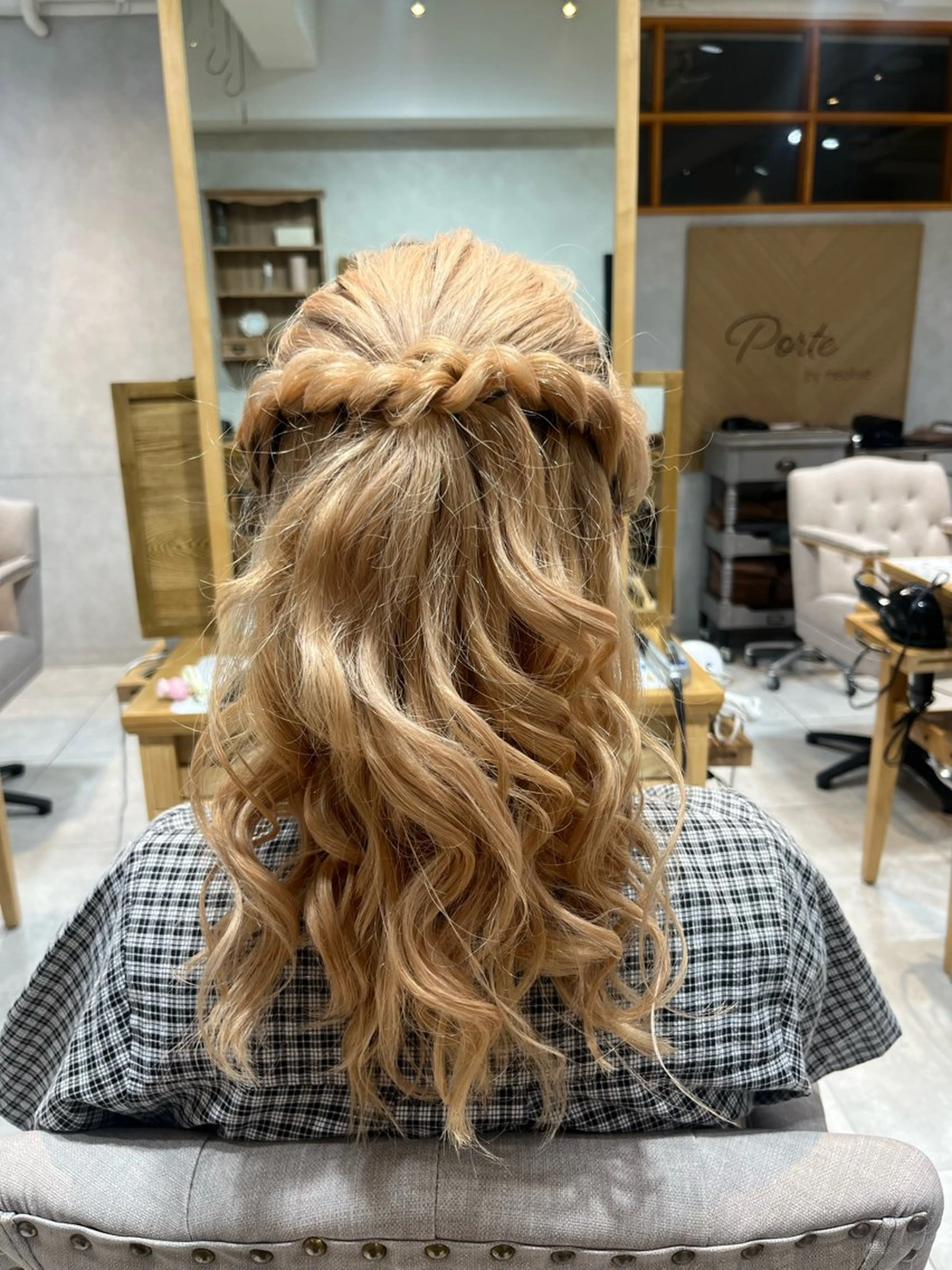 ヘアアレンジ 鎌田 桃果のヘアスタイル