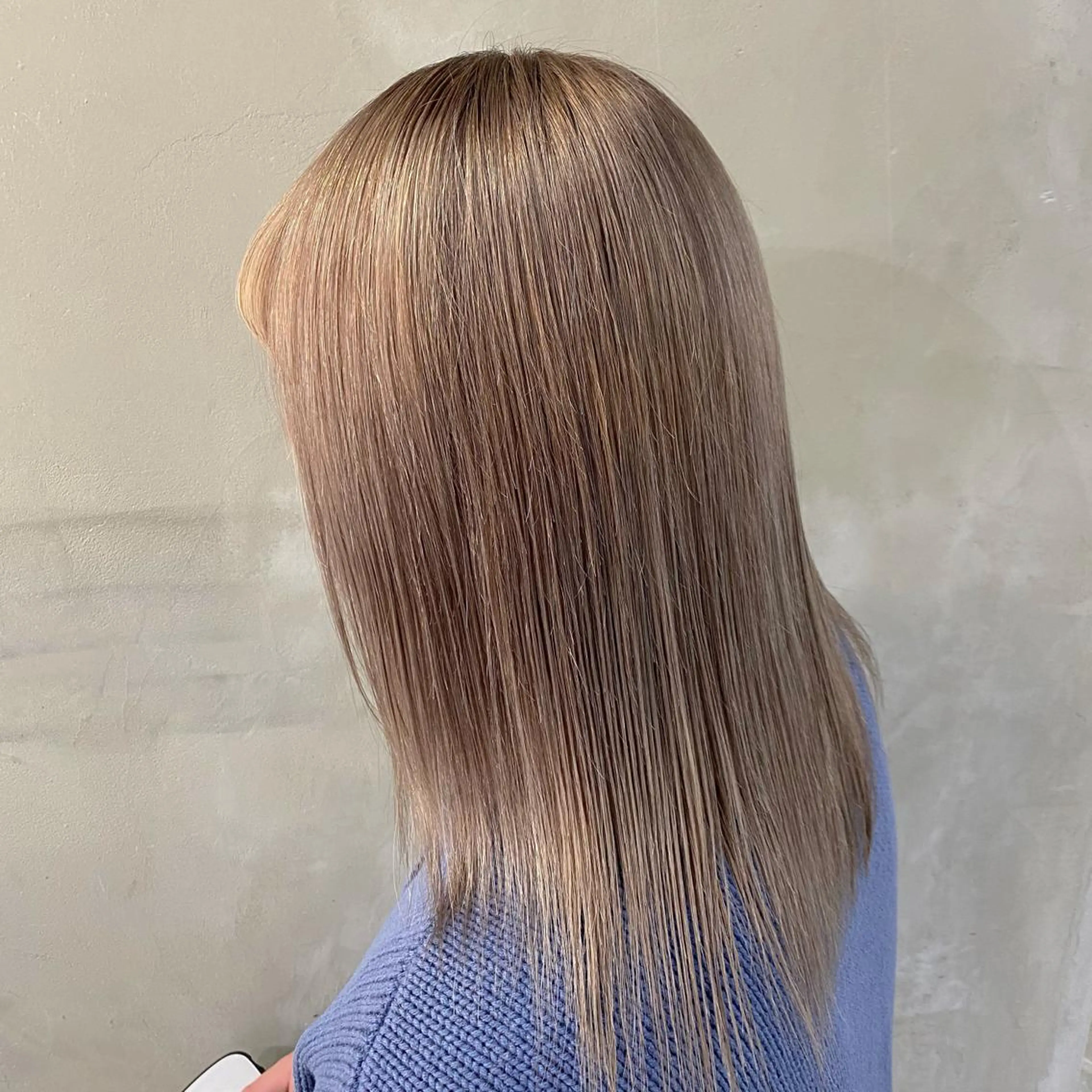 セミロング kai .のヘアスタイル