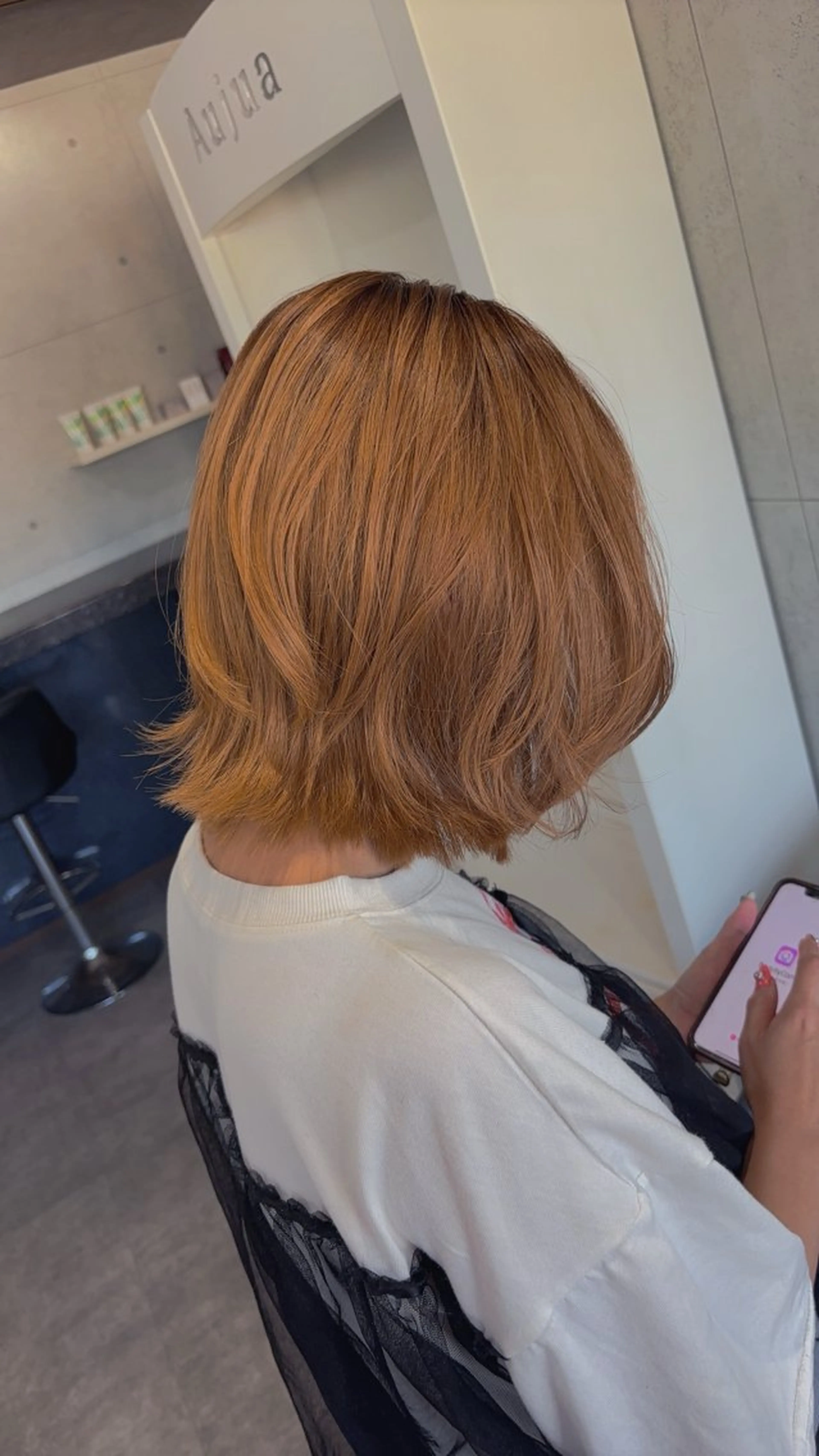 ミディアム ボブ くびれヘア くせ毛 切りっぱなしロブ 小顔カット カット ヘアカラー REVE美容室 REVEマツエクのヘアスタイル