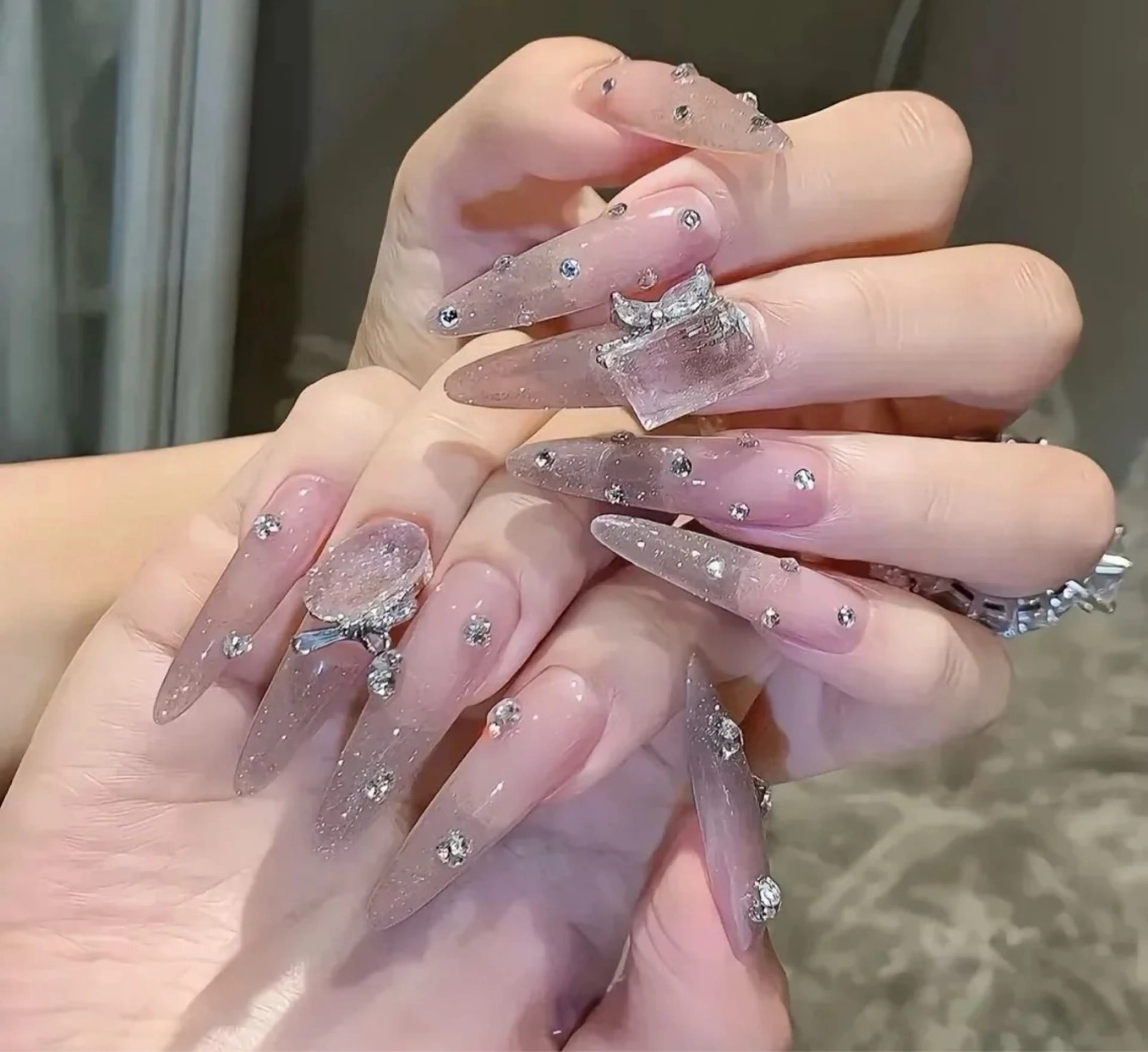 ネイル チークネイル 長さ出し フレンチネイル ガーリー 韓国ネイル sun nail池袋 モデル募集のネイルデザイン