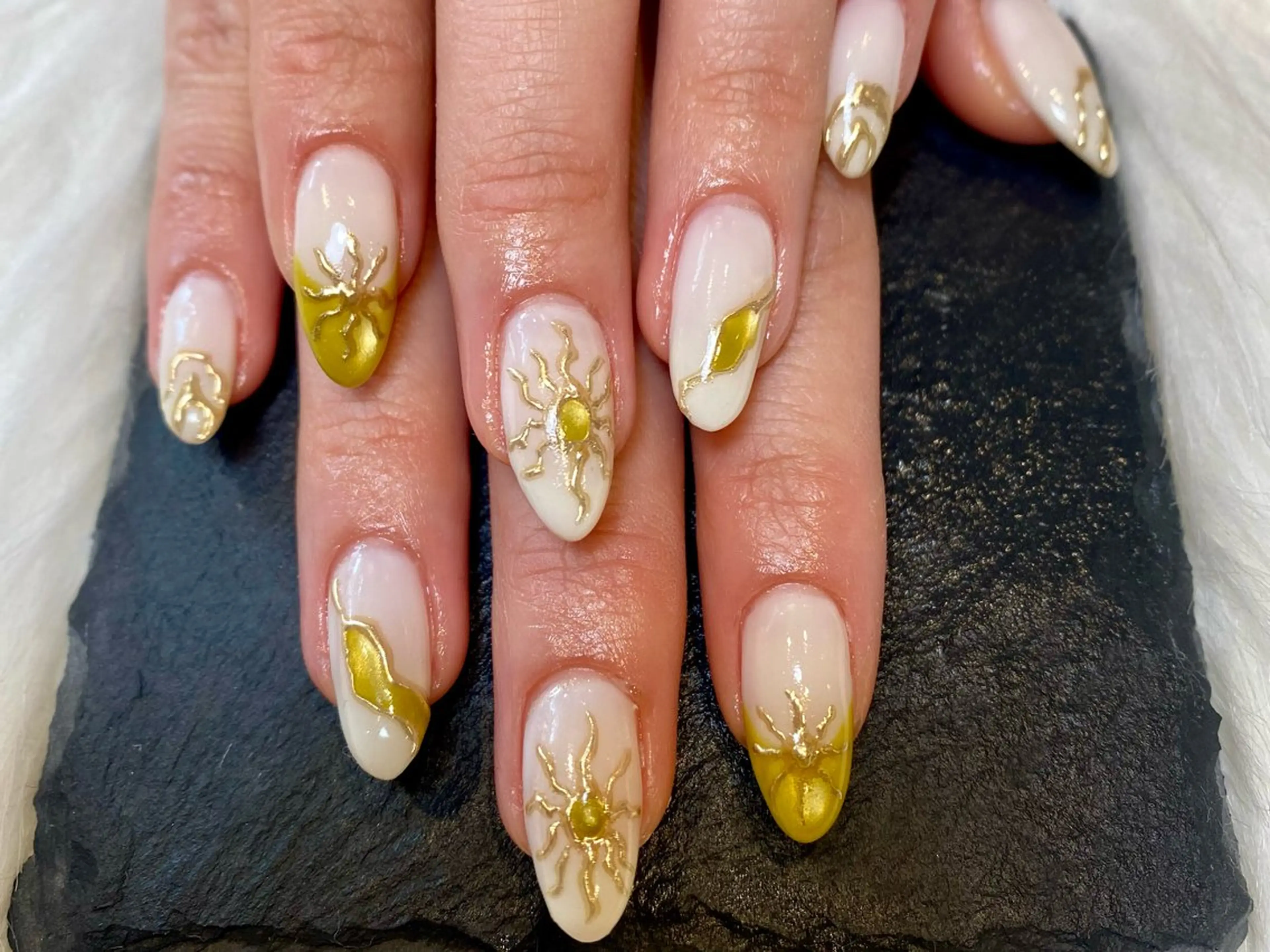 ネイル ハンドネイル FREEME 🌼アビのネイルデザイン