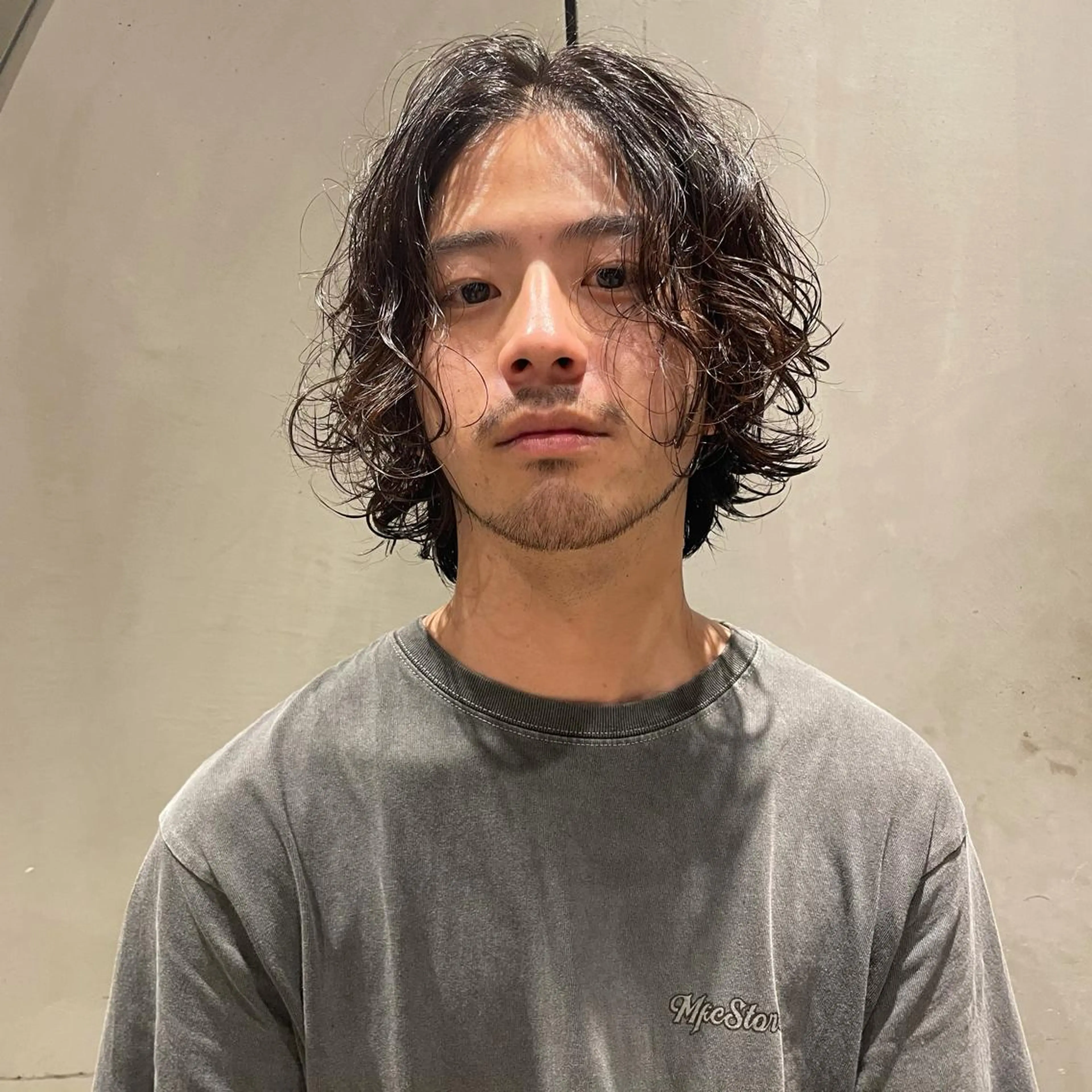 パーマ メンズ ショートボブ メンズブリーチ メンズデザインカット フェードカット メンズハイライト カット パーマ 🌈圧倒的デザイン パーマ　関和希のヘアスタイル