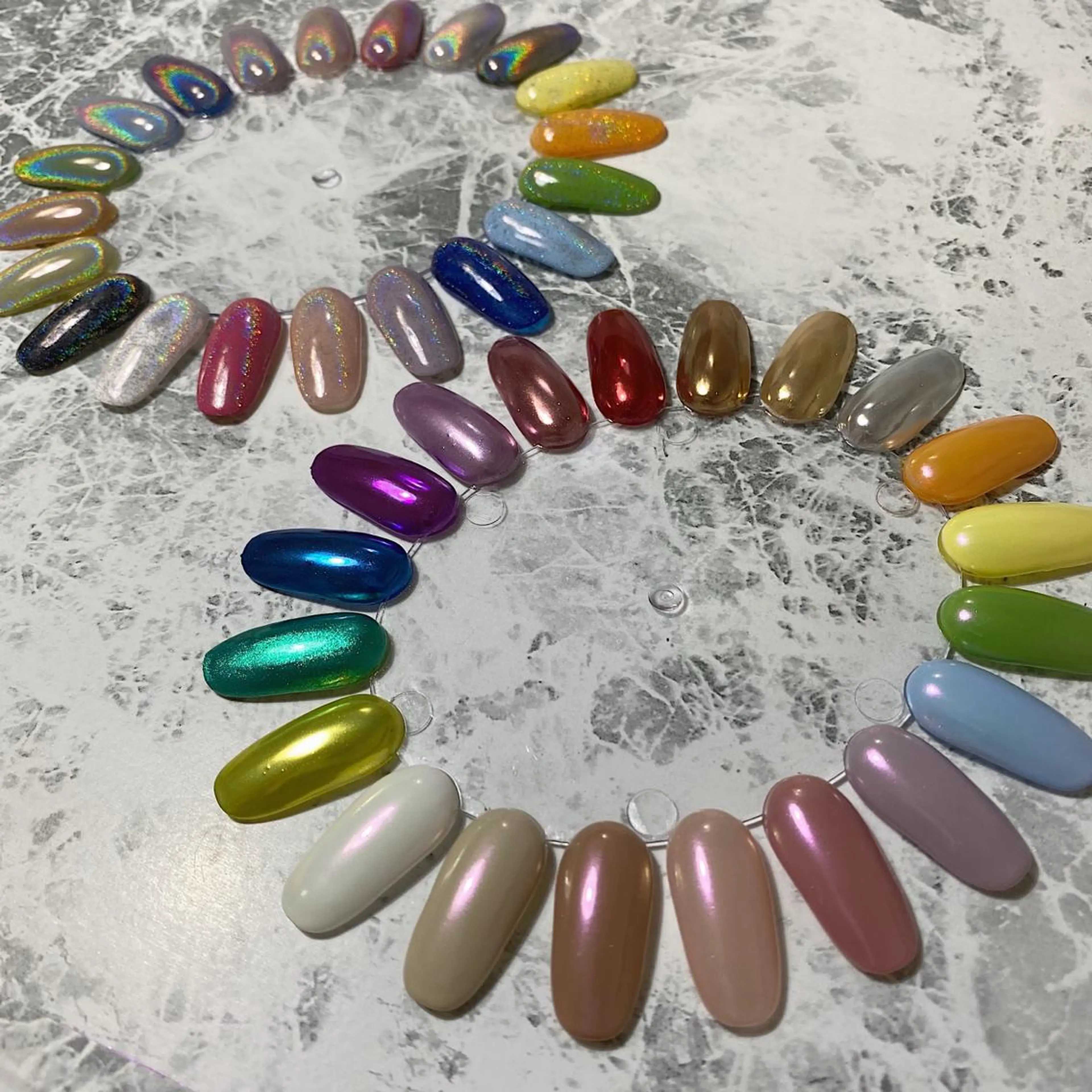 ネイル オーロラネイル ミラーネイル lcoco nailのネイルデザイン