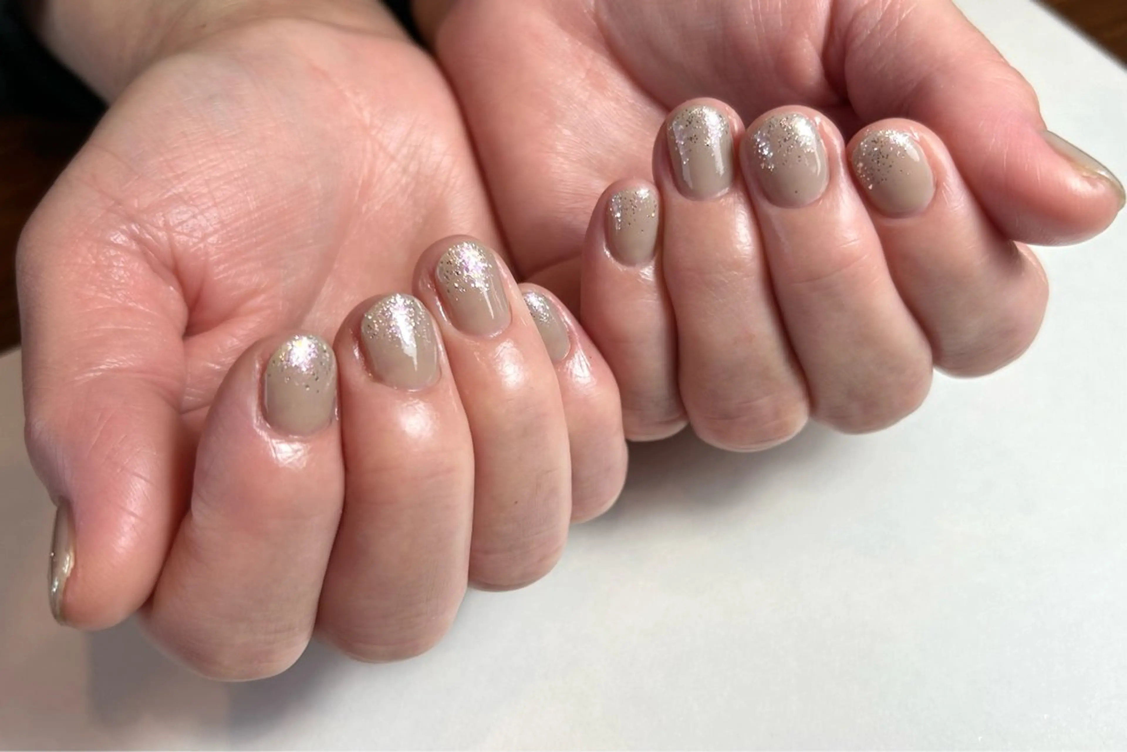 ネイル アートネイル グラデーション ラメ(グリッター) ラメグラデーション ハンドネイル le_rire _nailのネイルデザイン