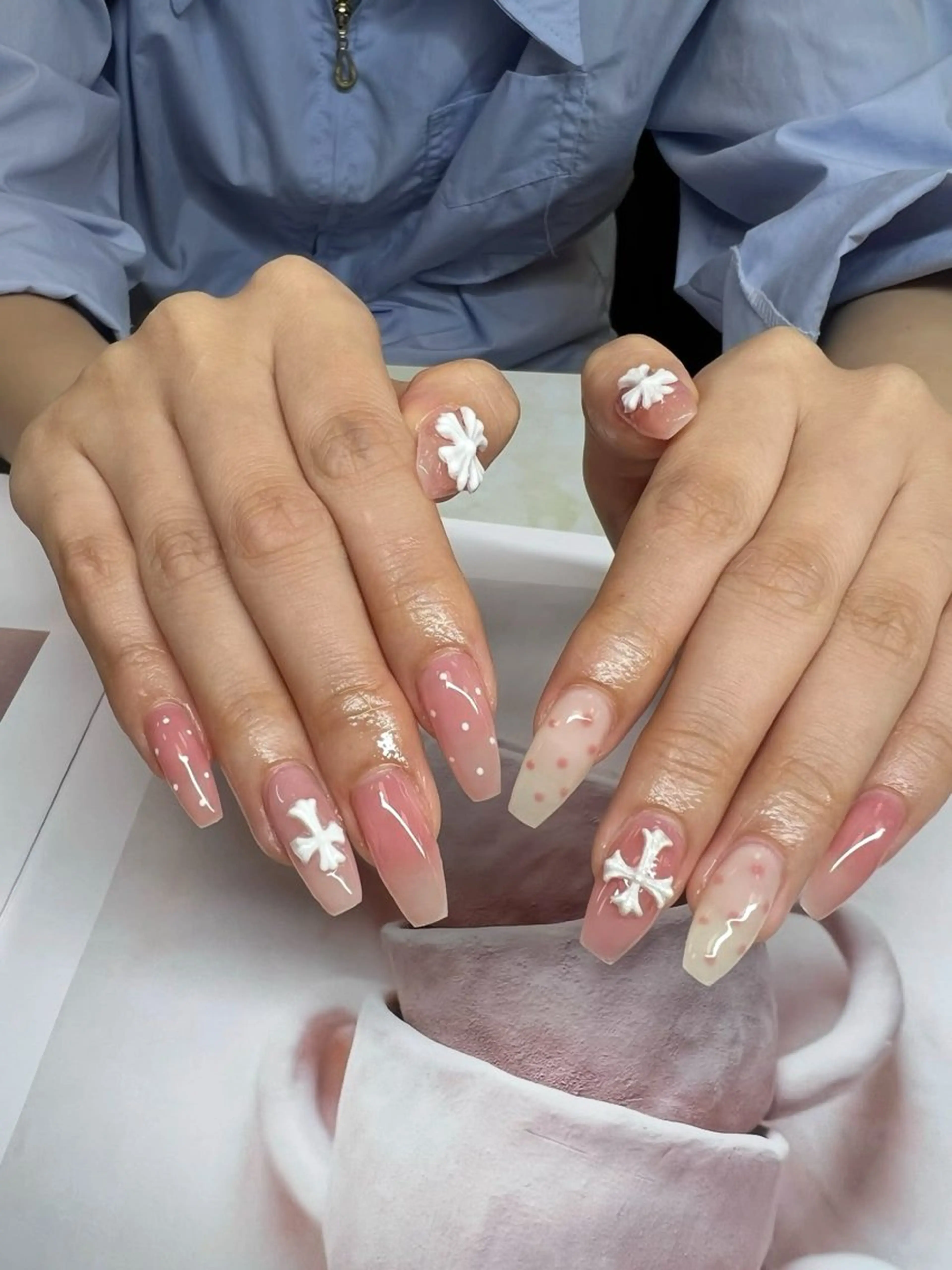ネイル ハンドネイル Mira Nail Studioのネイルデザイン