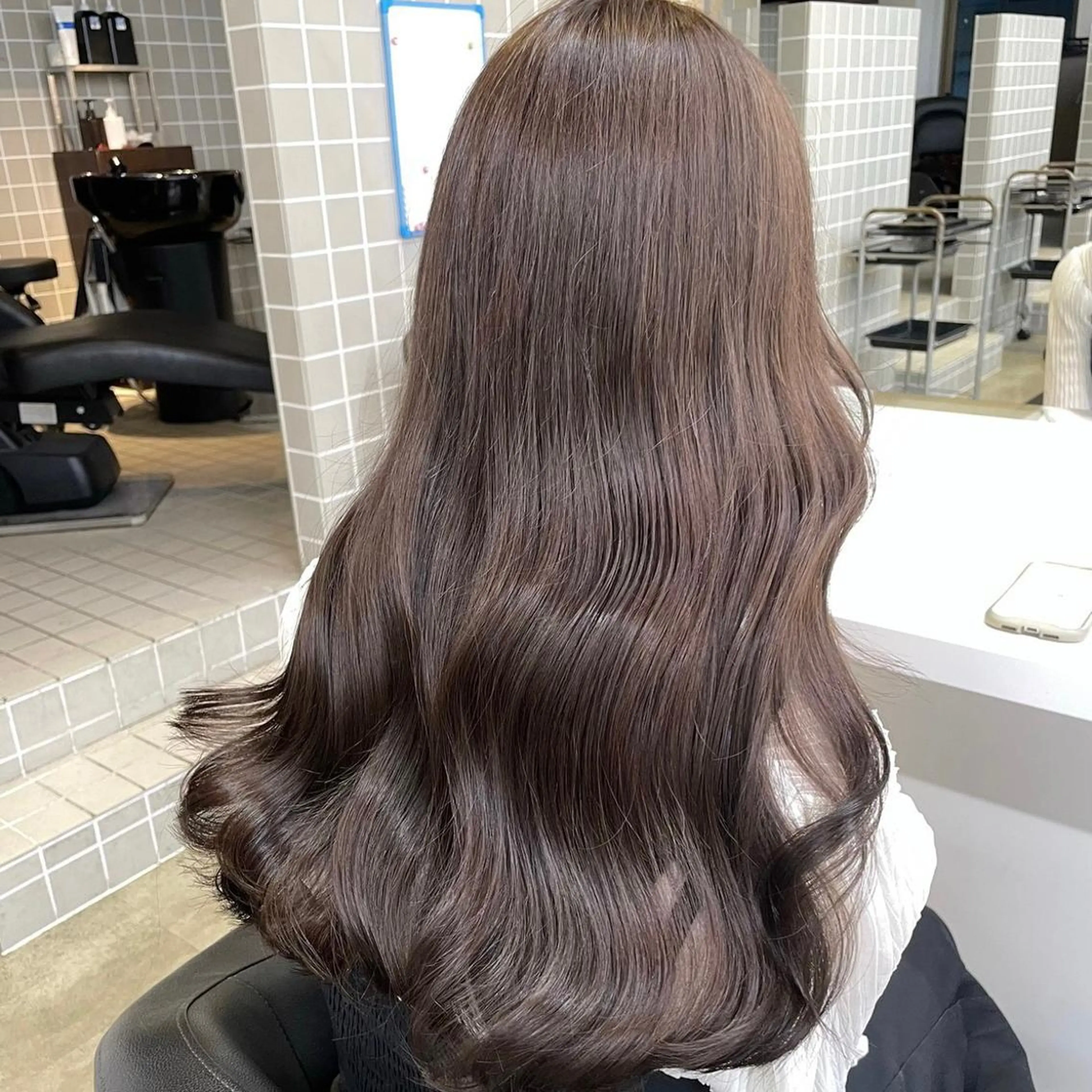 カラー Over hair_ misakiのヘアスタイル