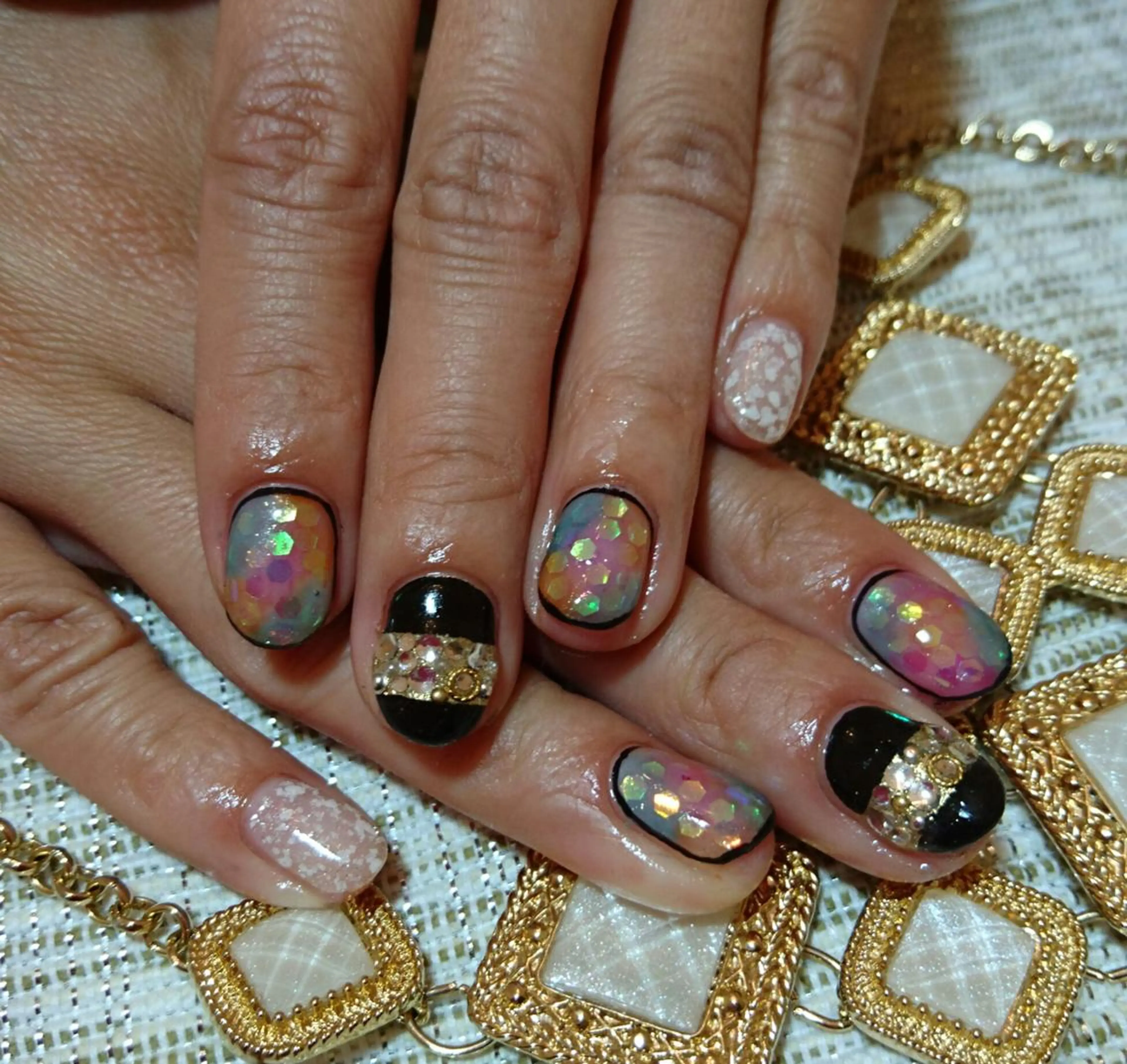 ショート ミディアム セミロング ロング カラー パーマ ヘアアレンジ キッズ ネイル まつエク プライベートサロン HA♥NAのマツエク・マツパデザイン