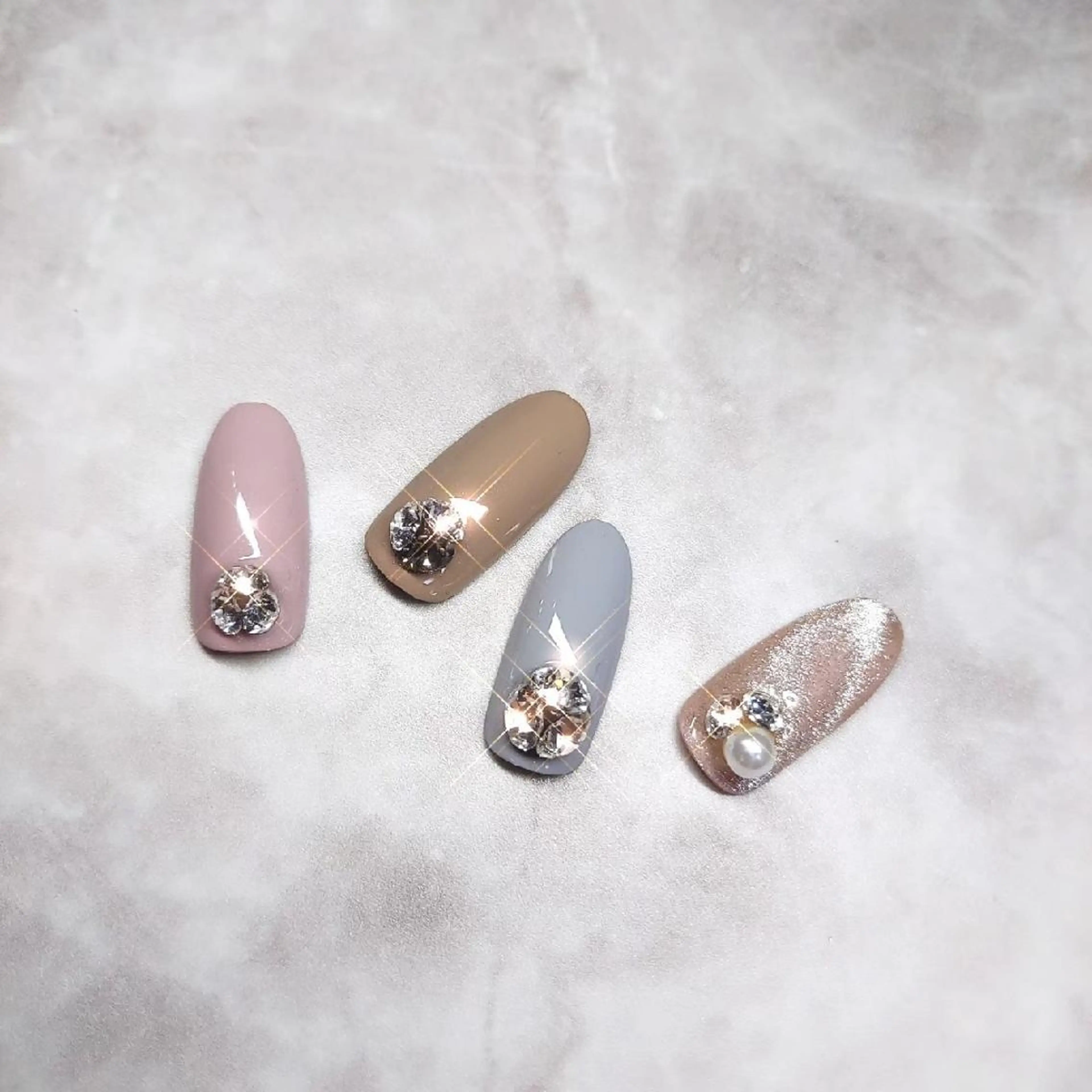 ネイル 栗東駅 徒歩10分 ネイルサロン ディアのネイルデザイン