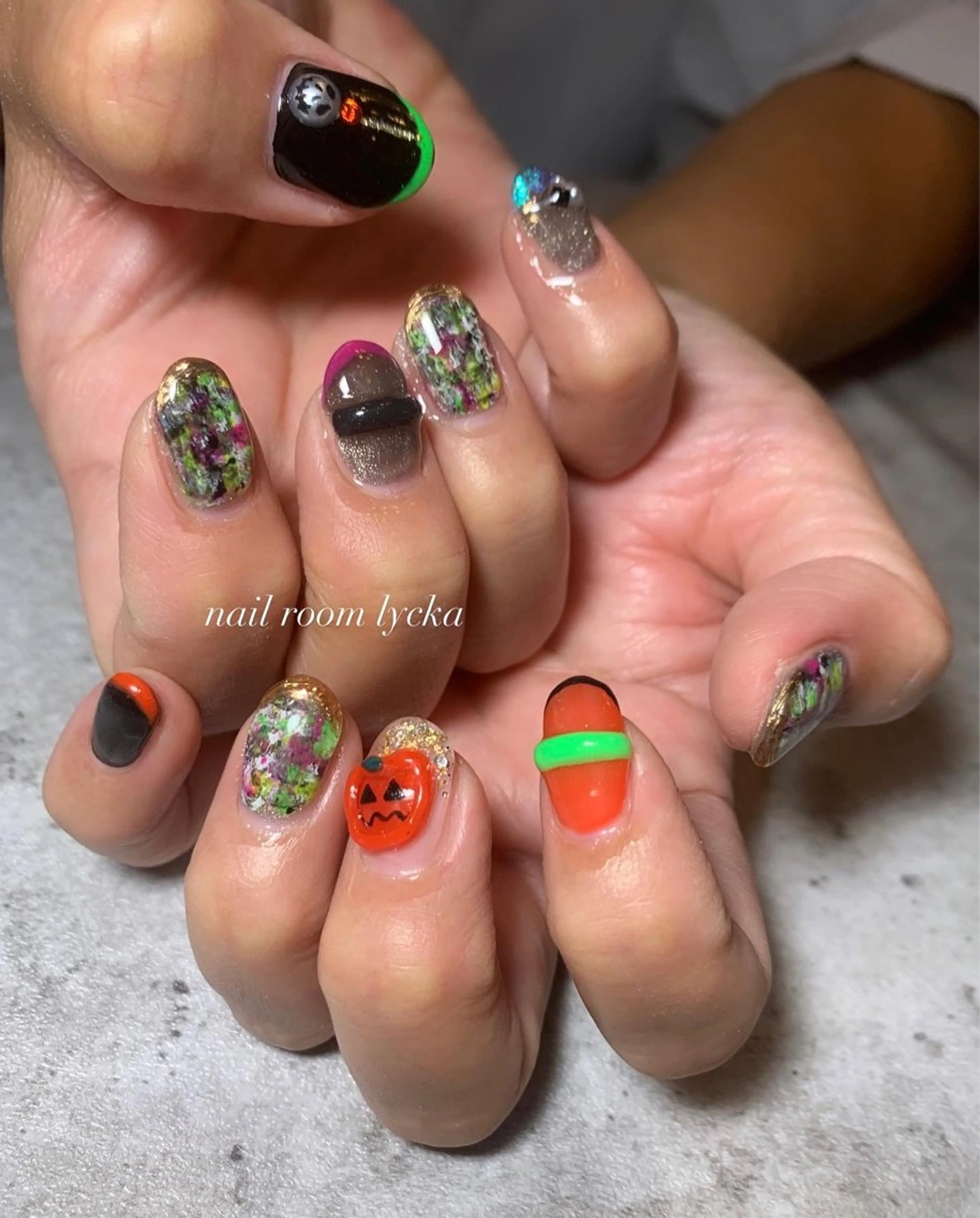 ネイル ﾈｲﾙﾙｰﾑﾘｯｶ 𝐦𝐚𝐲𝐮のネイルデザイン