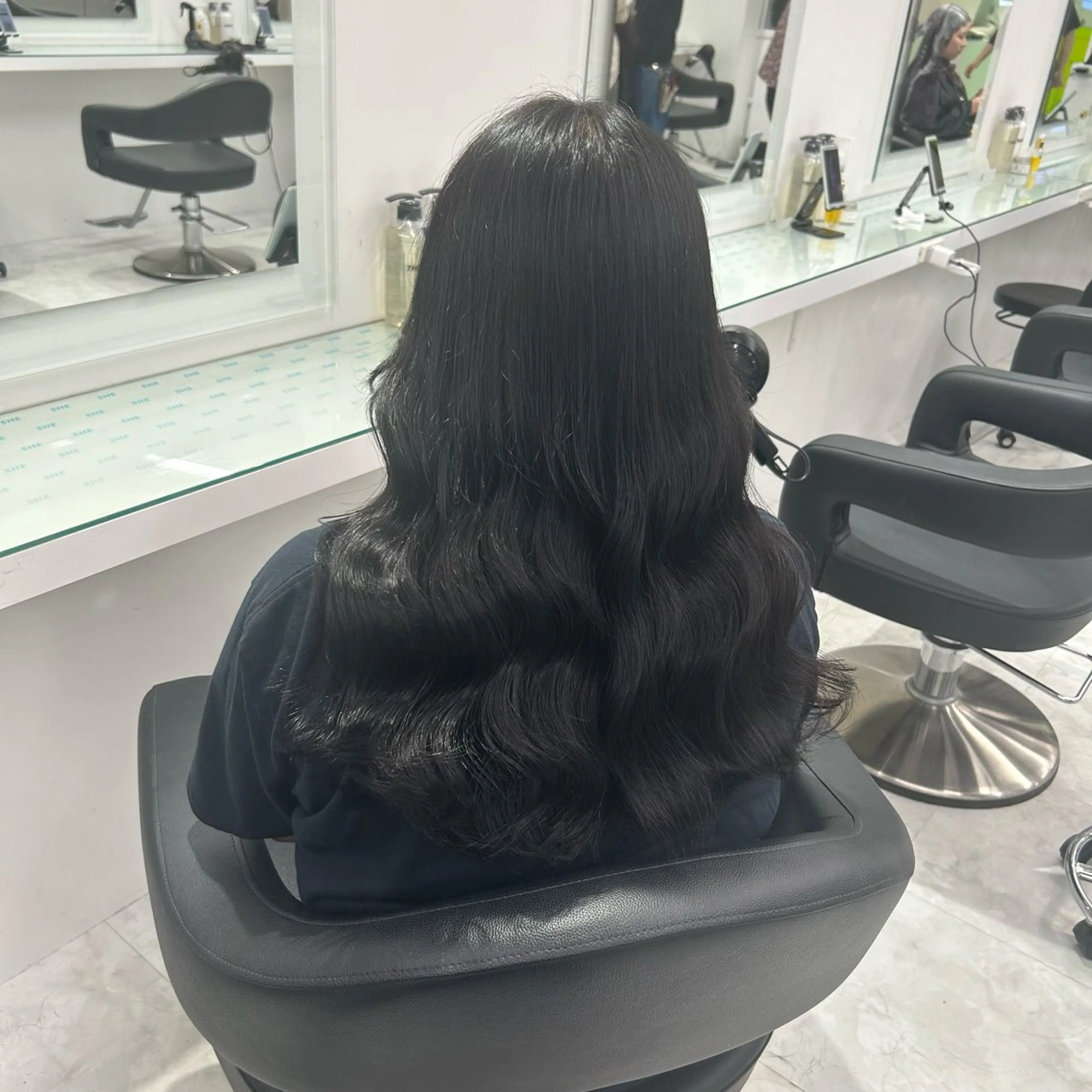 セミロング 🤍大人っぽ韓国暗髪 🤍Asuka🤍のヘアスタイル