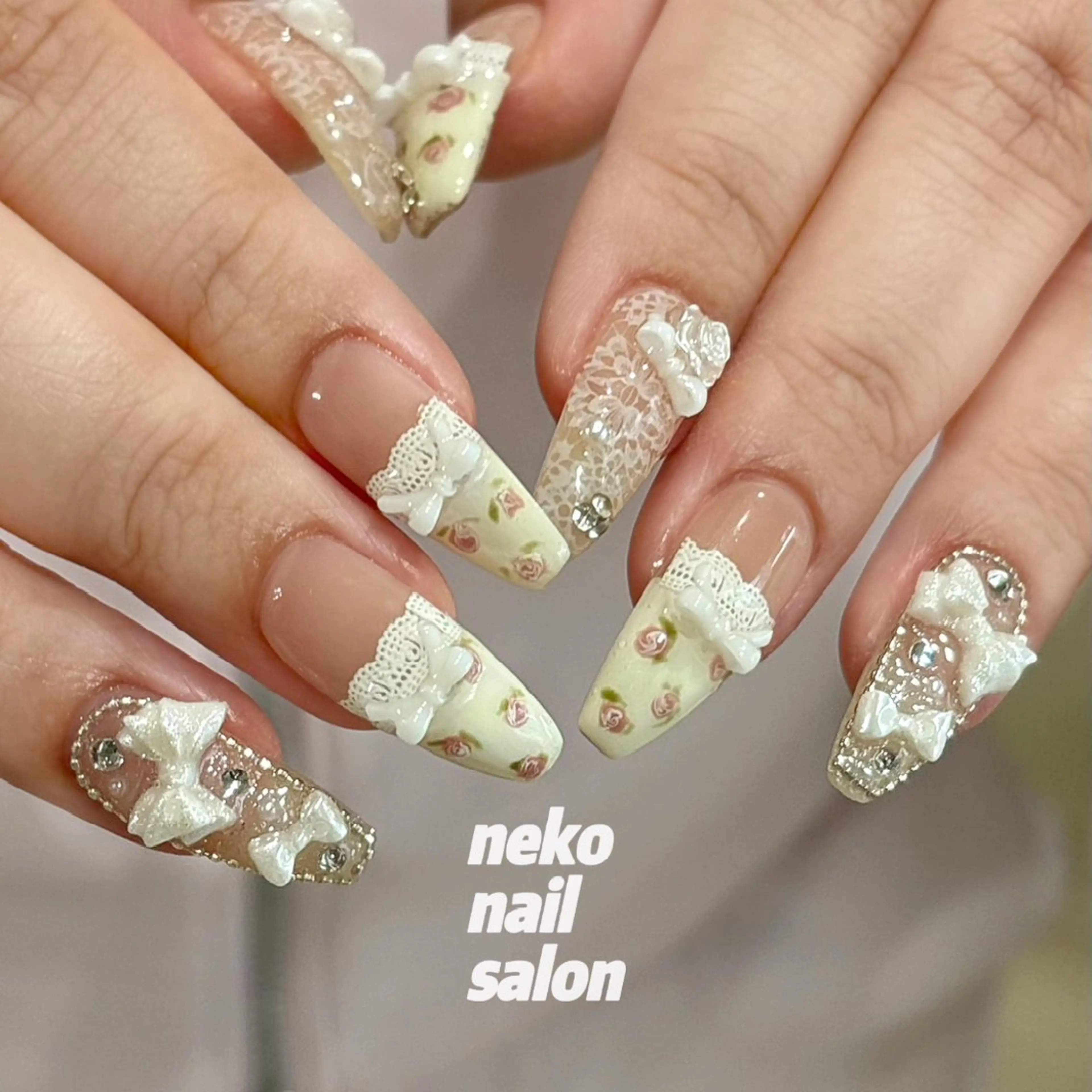 ネイル フレンチネイル ハンドネイル neko nailのネイルデザイン