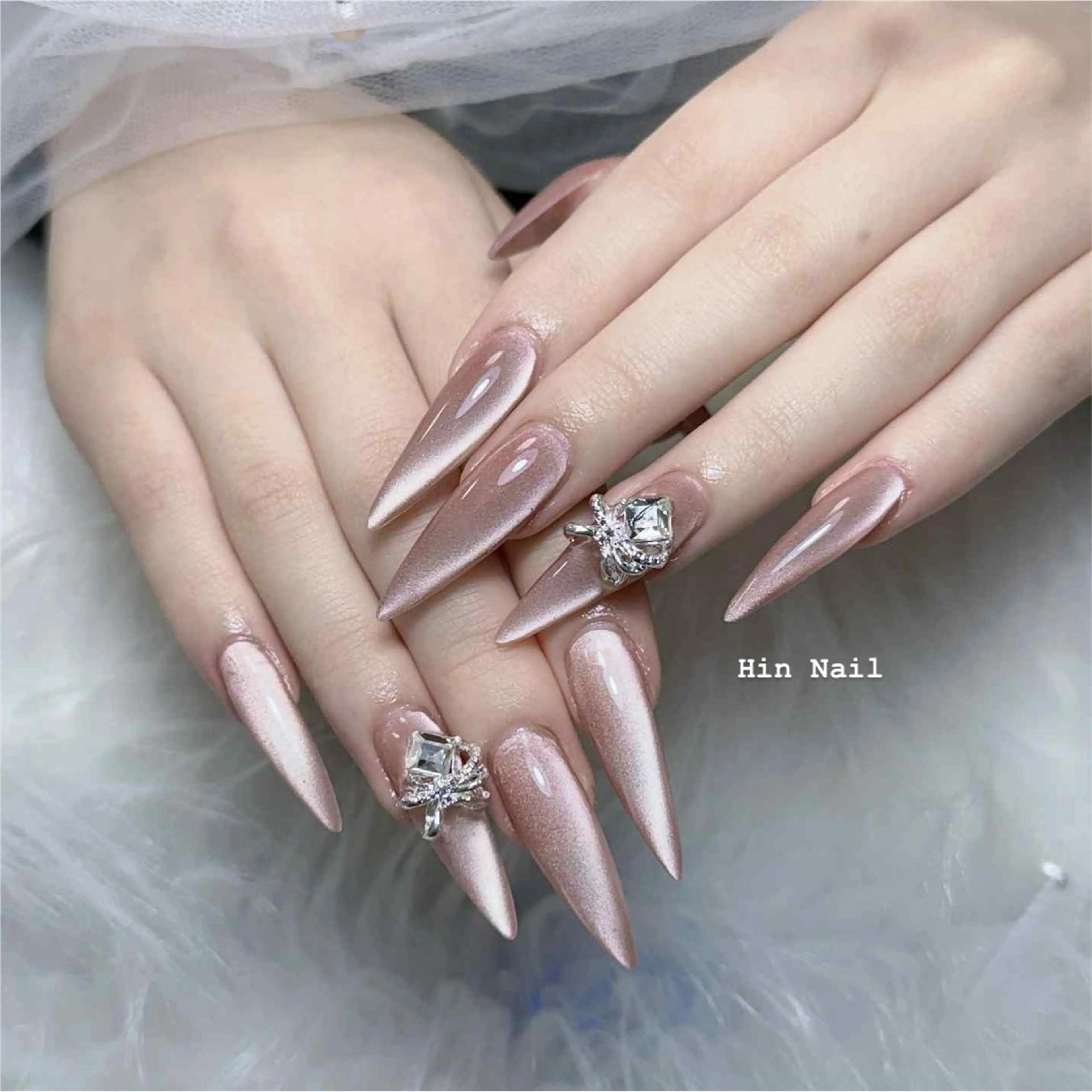 ネイル フットネイル フレンチネイル ジェルネイル グラデーション 韓国ネイル ハンドネイル HIN NAILのネイルデザイン