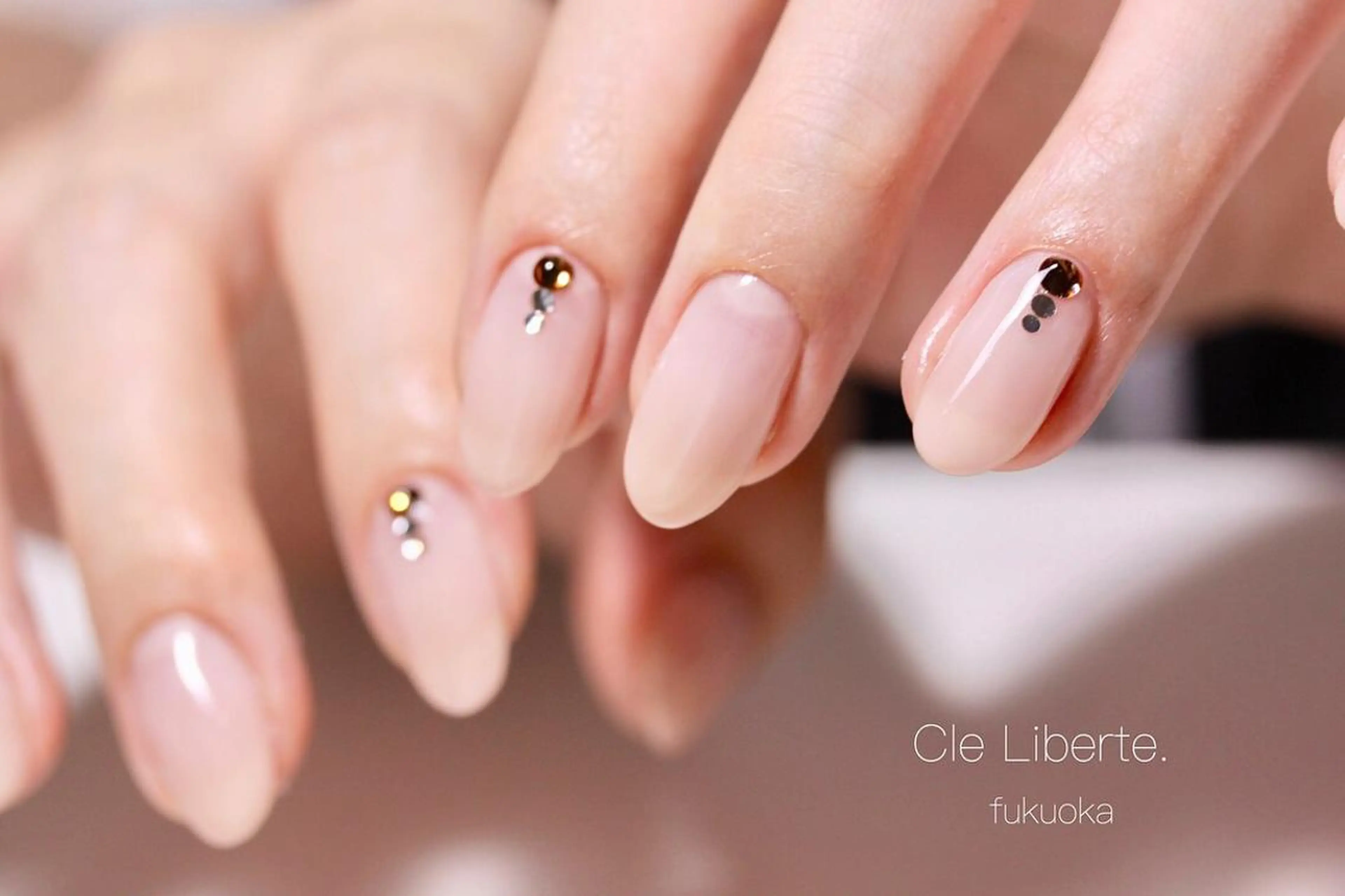 ネイル グラデーション Elio 国泰寺のネイルデザイン