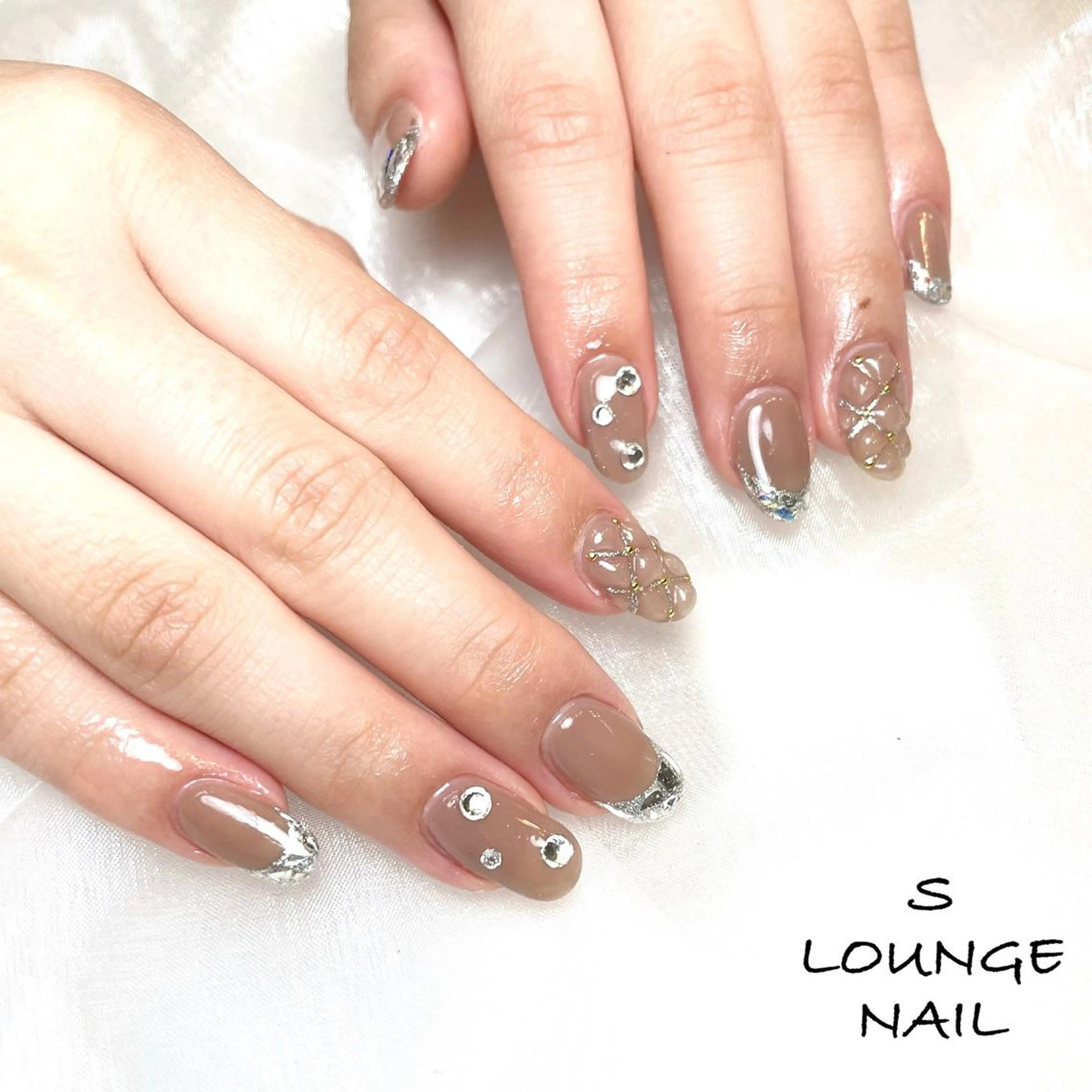 ネイル ハンドネイル フットネイル S LOUNGE NAIL所属・パーツたくさん🍓 SUMIのネイルデザイン