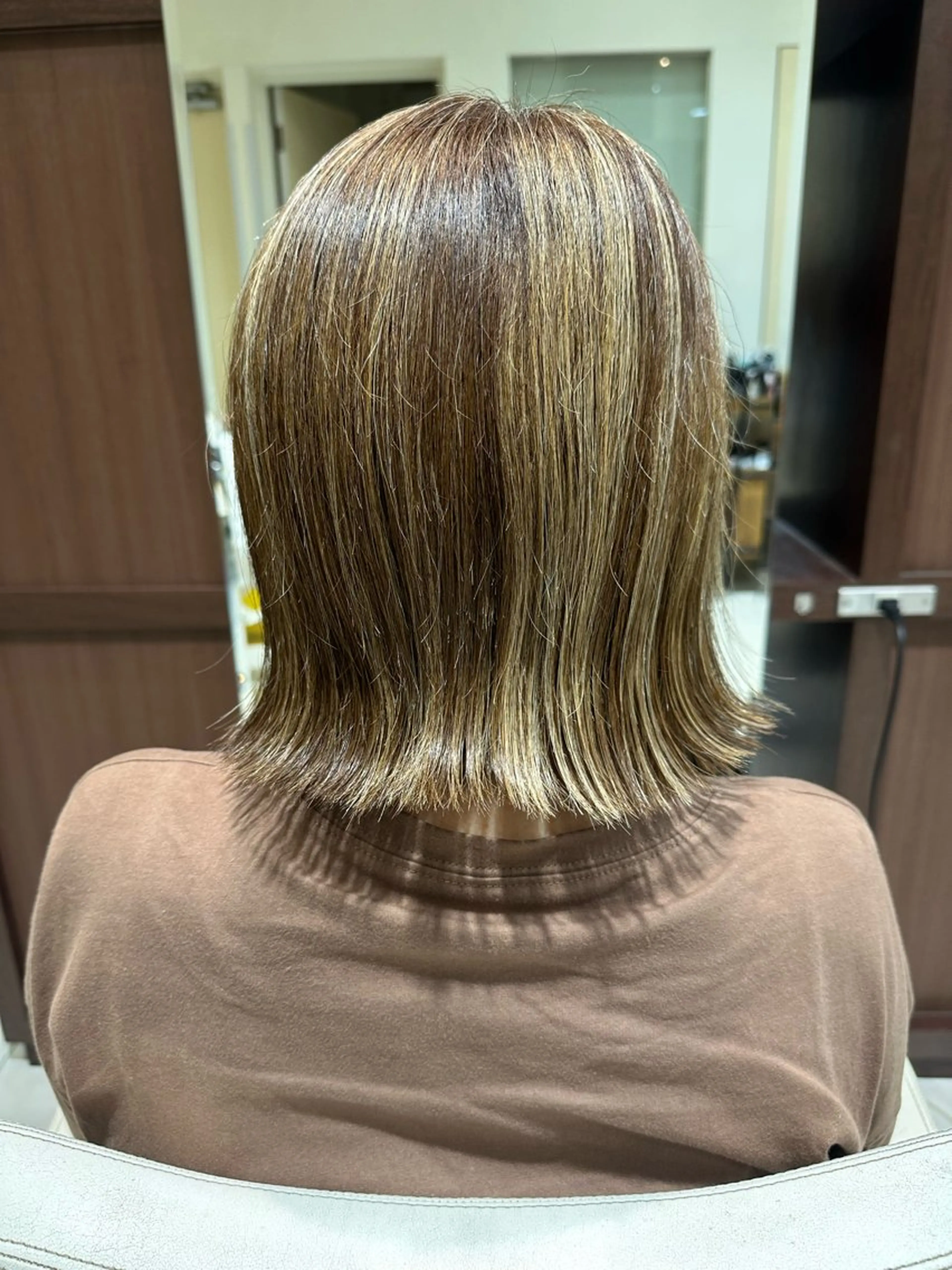 ショート カラー 岡崎 秀星のヘアスタイル