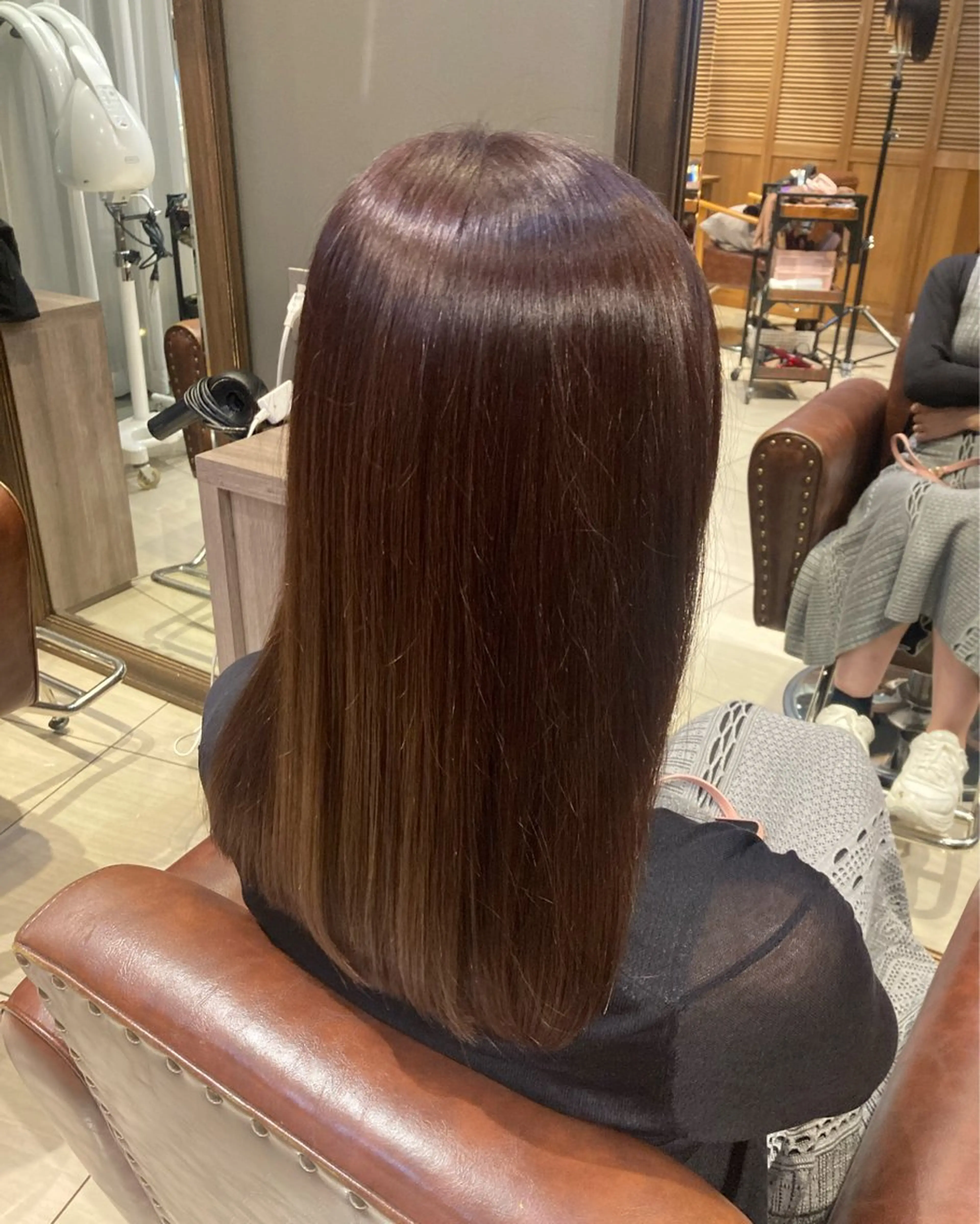 セミロング カラー LOANA  MIDORINO所属・カラーモデル/ つくば市みどりののヘアスタイル