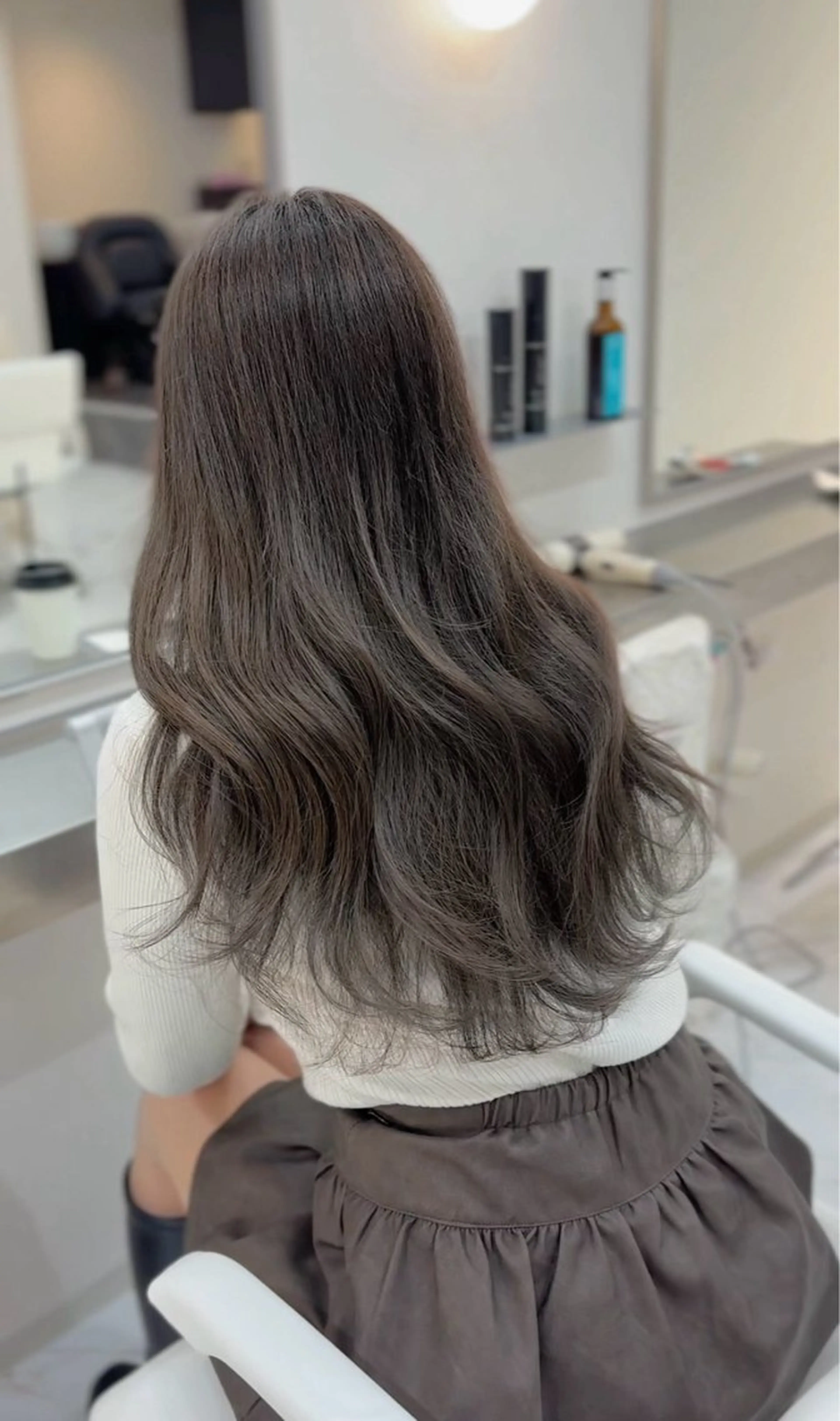 ロング カラー ベージュカラー ブリーチ 透明感カラー ダブルカラー グレージュ TOMO/ブリーチ 無しオリーブのヘアスタイル