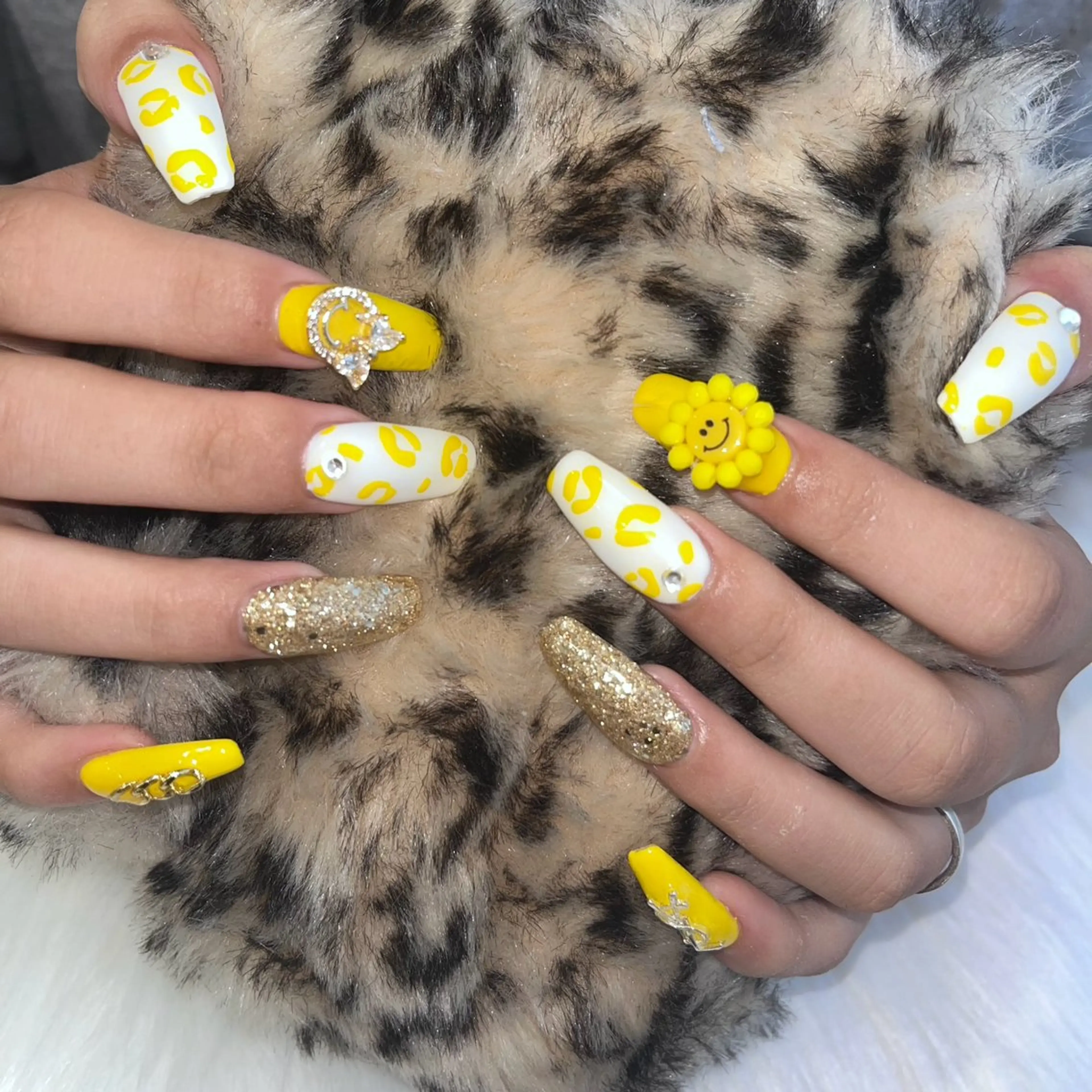 ネイル mY... SAYAKAのネイルデザイン