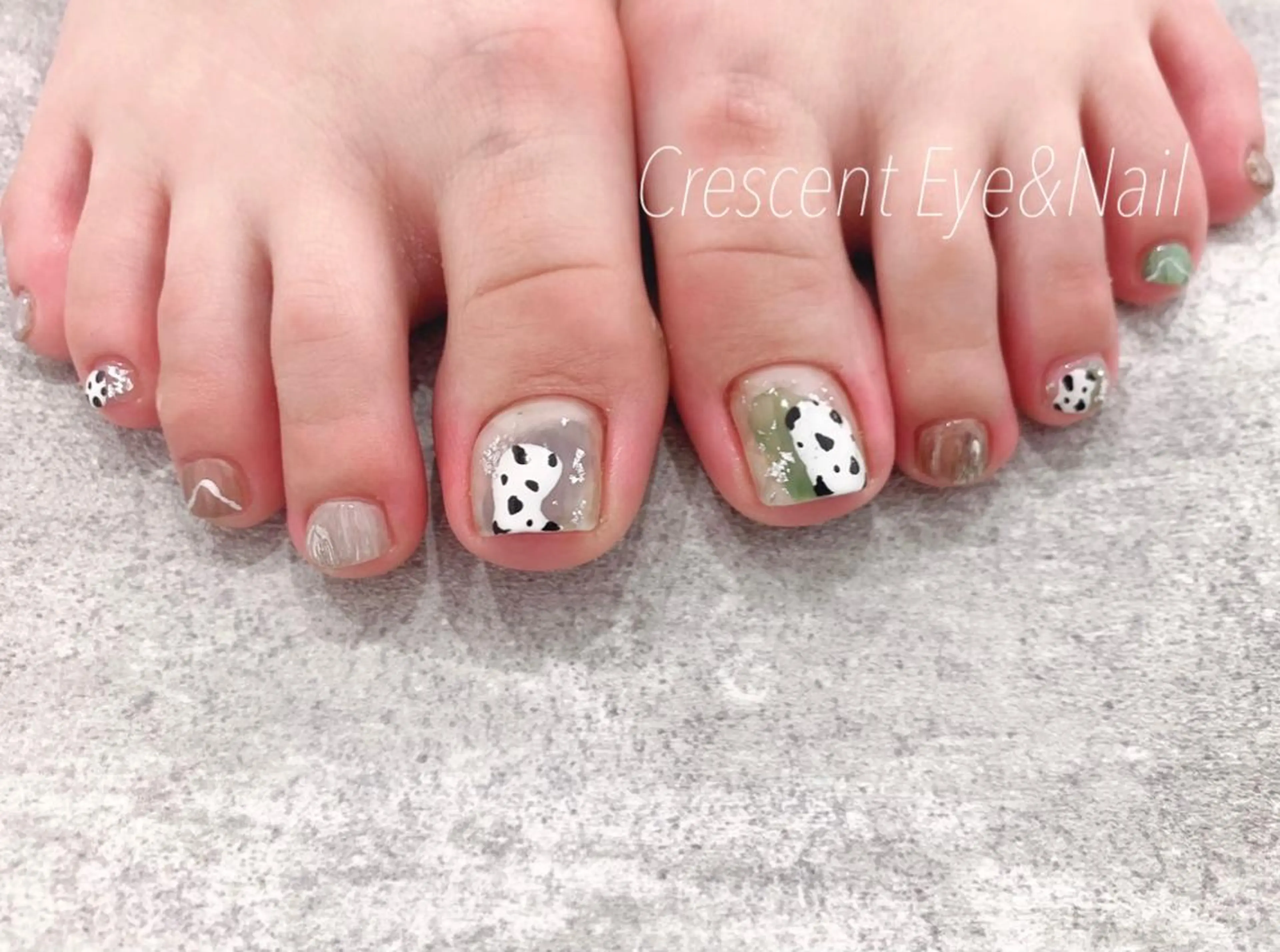 ネイル フットネイル 谷川 薫のネイルデザイン