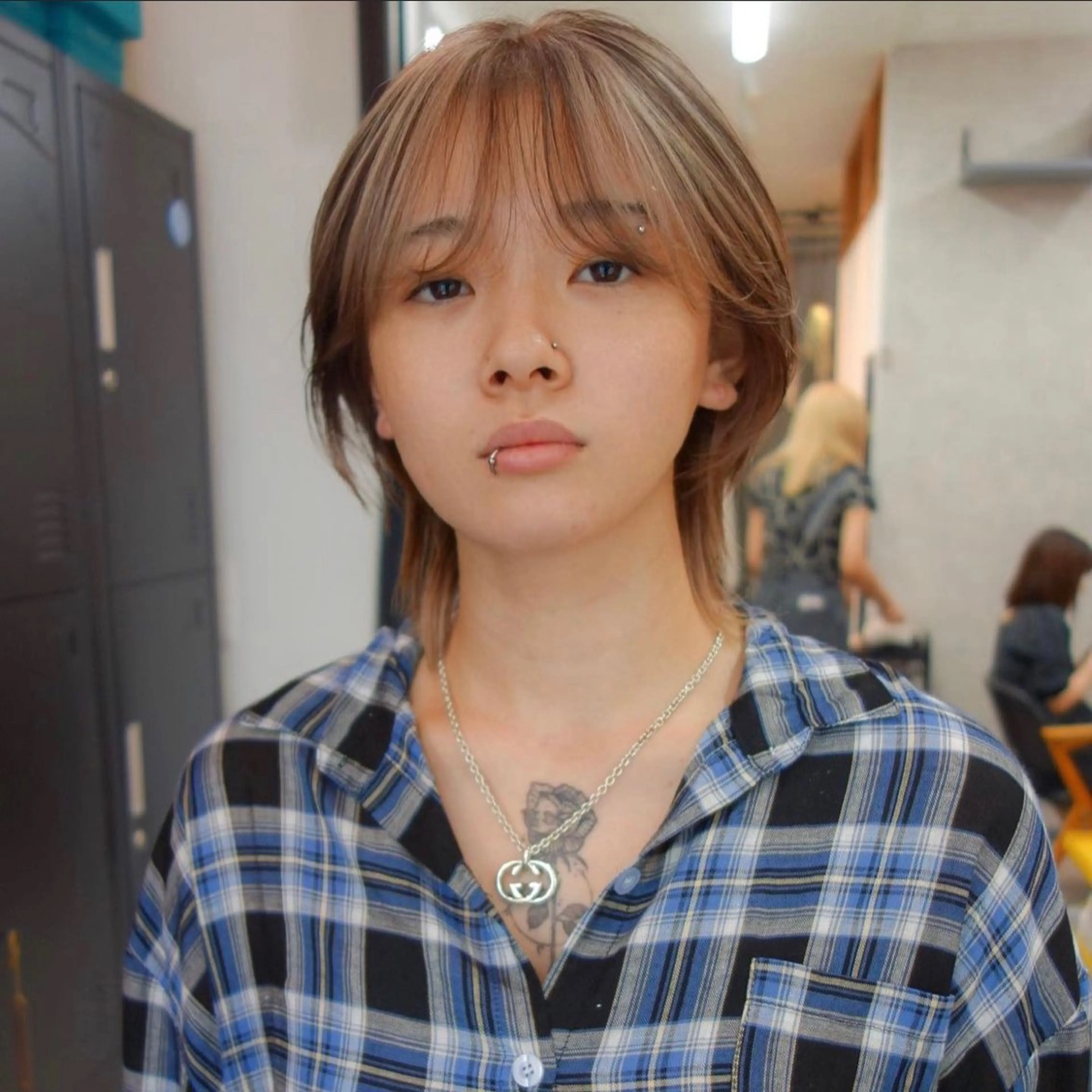 ミディアム ブロンド／ブリーチ 【SITY.】のヘアスタイル