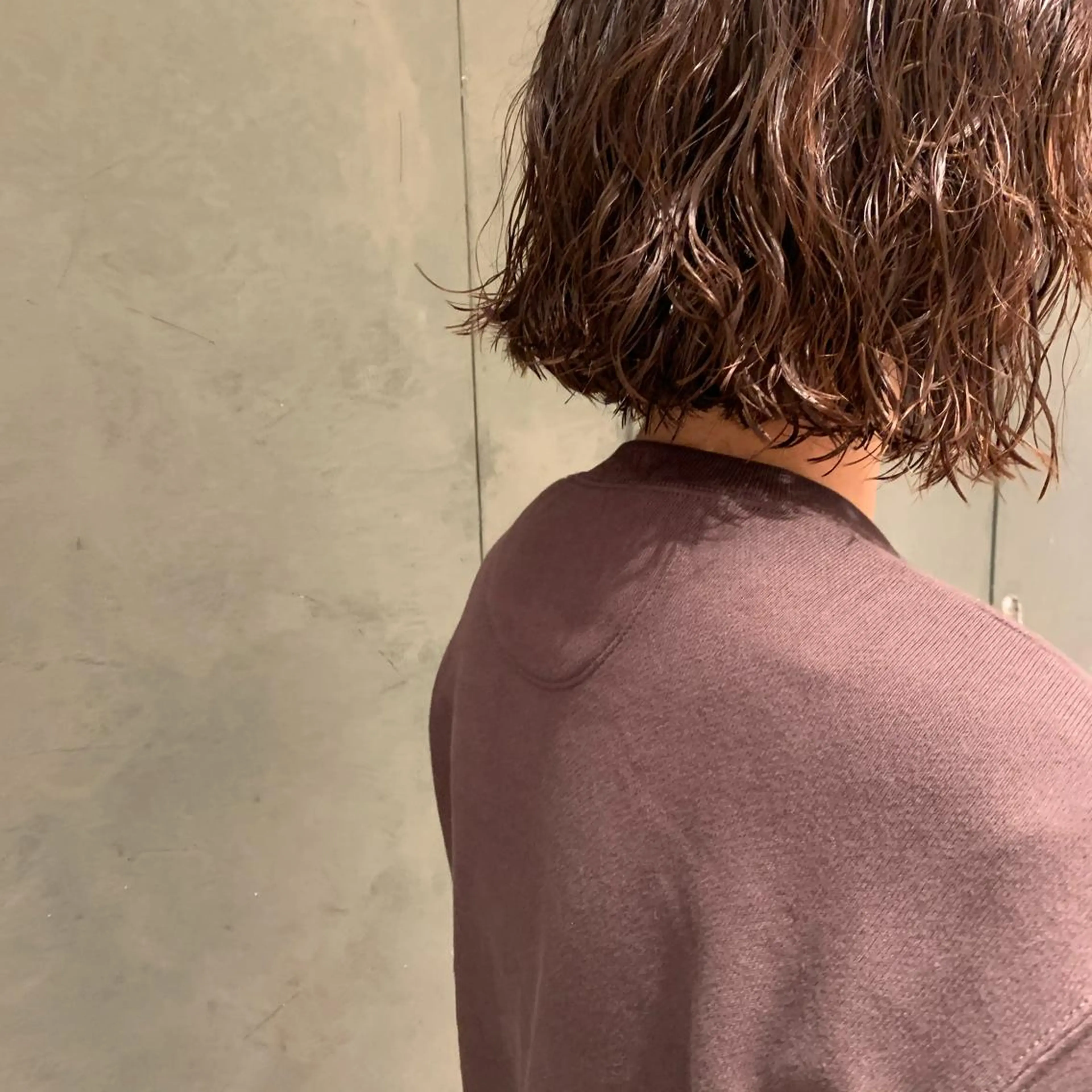 ショート SAKINO． ベージュカラーのヘアスタイル