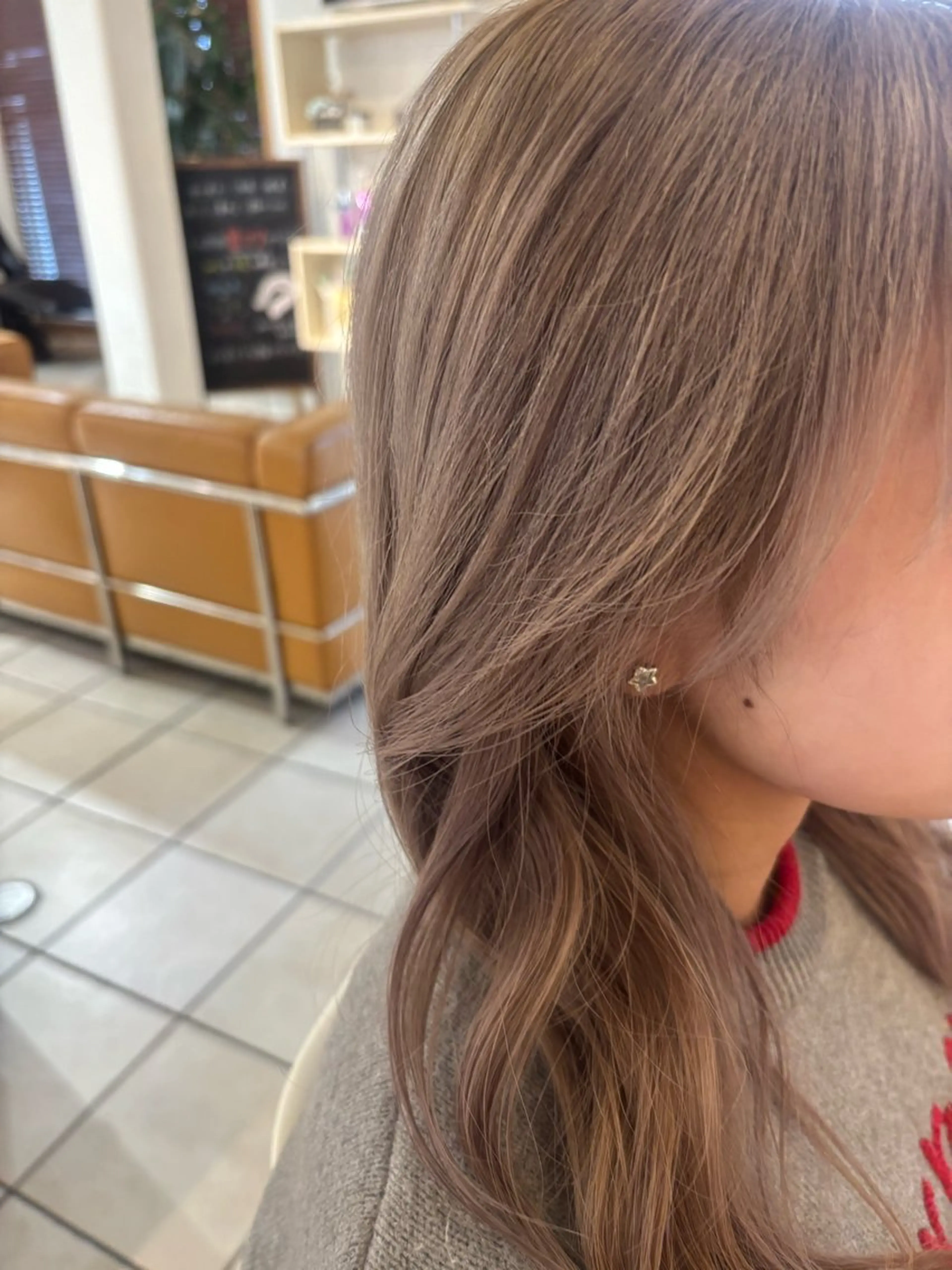 セミロング ⭐️ダブルカラー⭐️ ｼｭﾝ⭐️のヘアスタイル