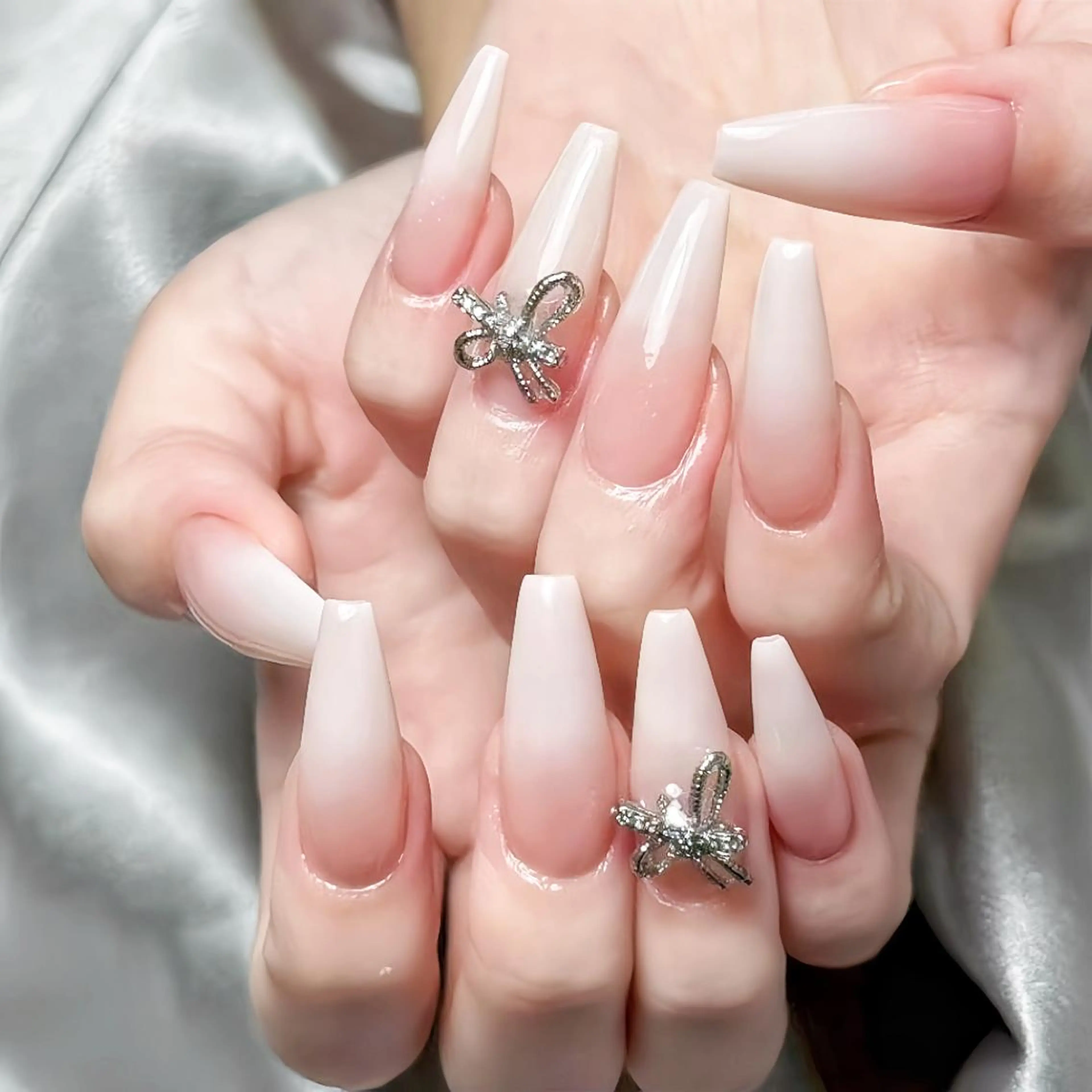 ネイル 七海🎀 💗のネイルデザイン