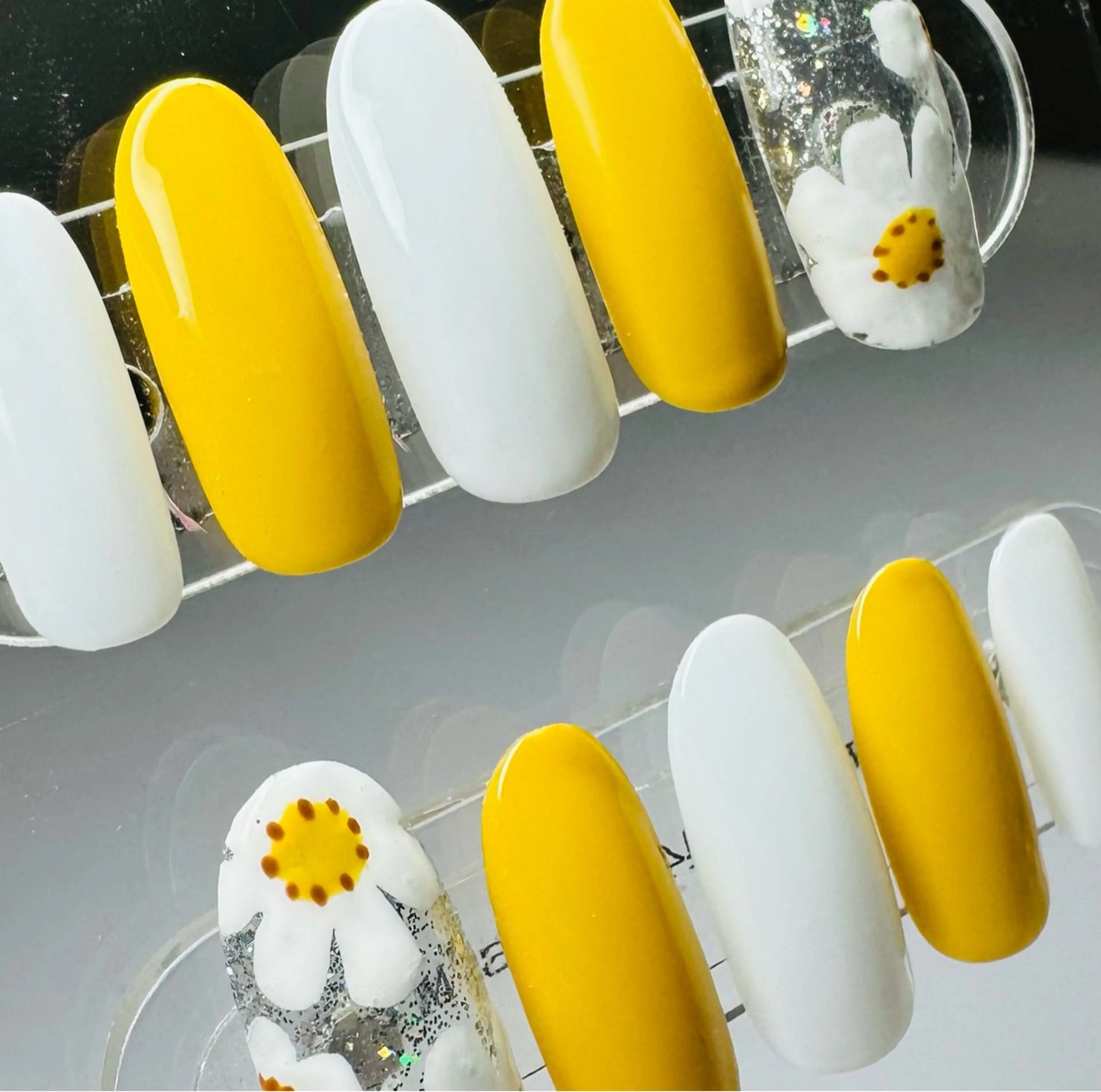 ネイル R Bella Nailのネイルデザイン