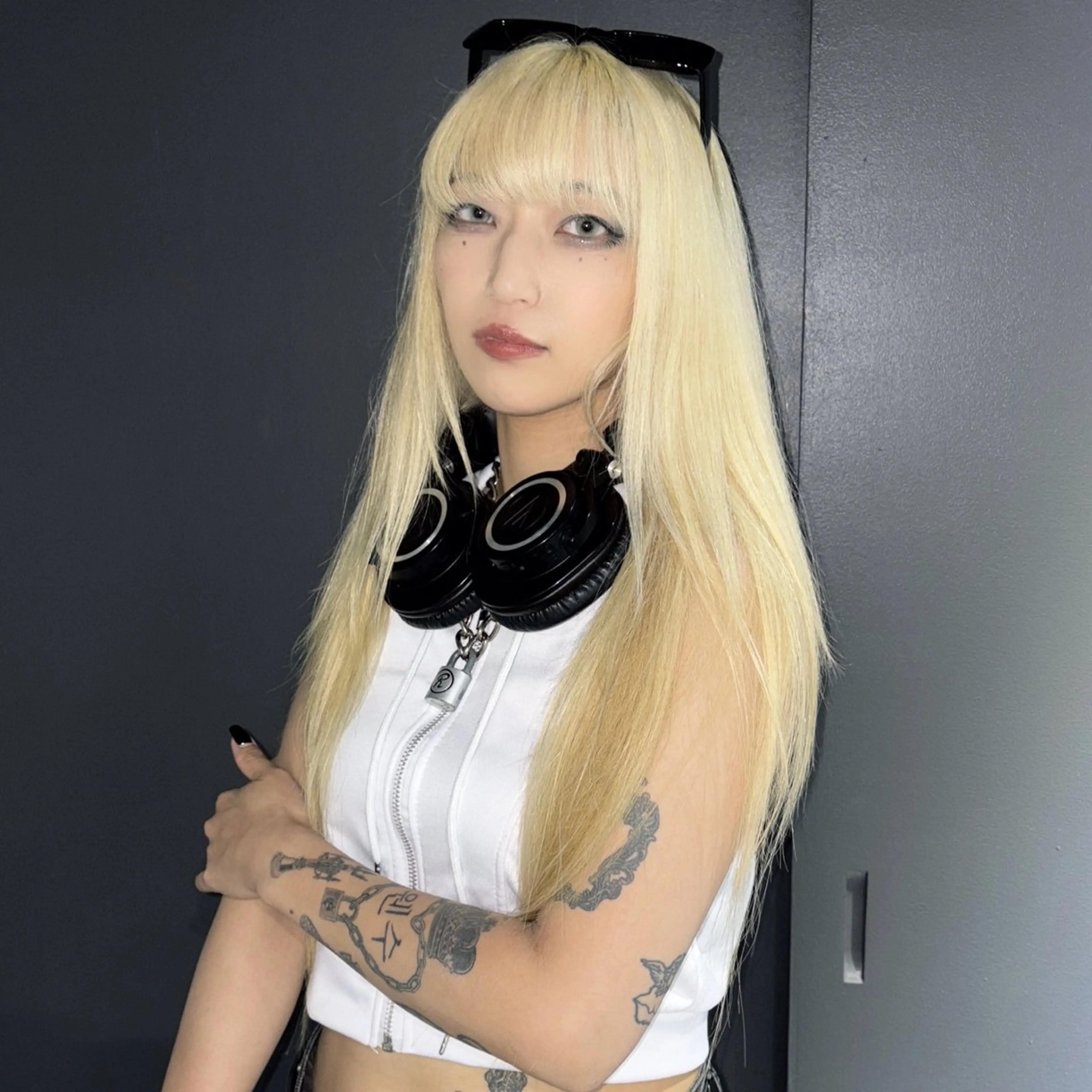 ロング カラー ★デザインカラー ハイトーン ももか★のヘアスタイル